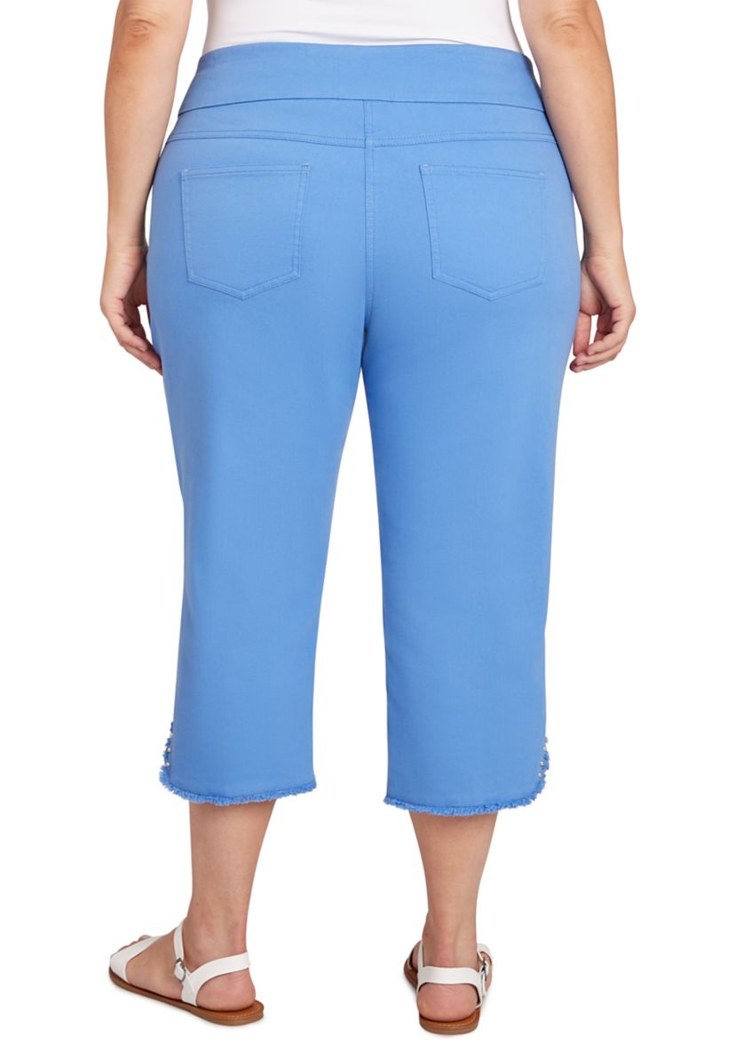 Plus Size Pull-On Stretch Denim Lace Hem Capri Pants