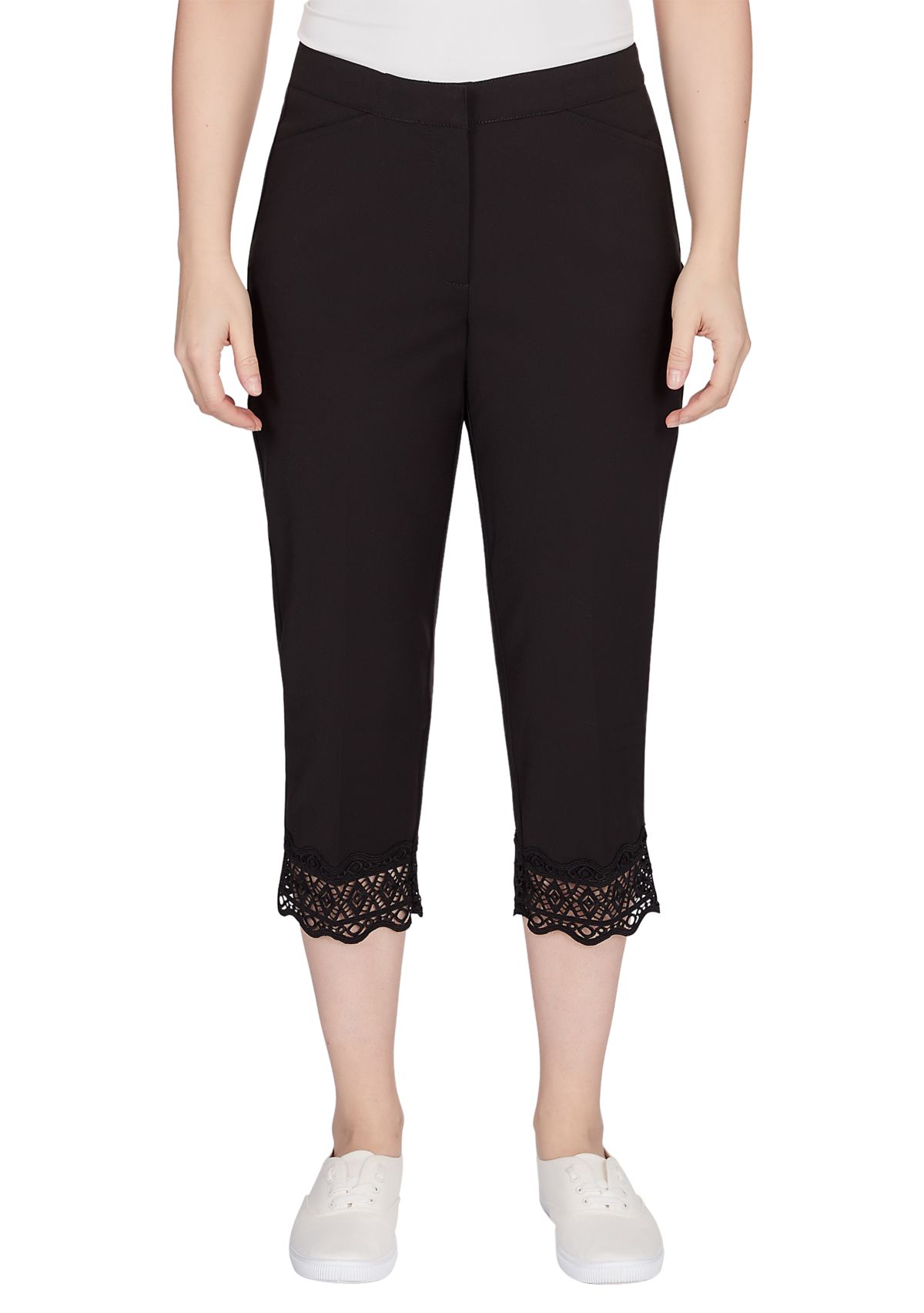 Petite Stretch Lace Hem Capri Pants