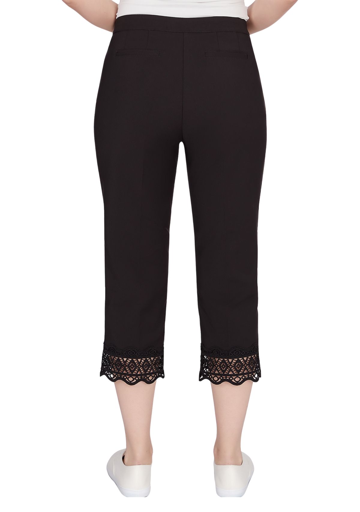 Petite Stretch Lace Hem Capri Pants