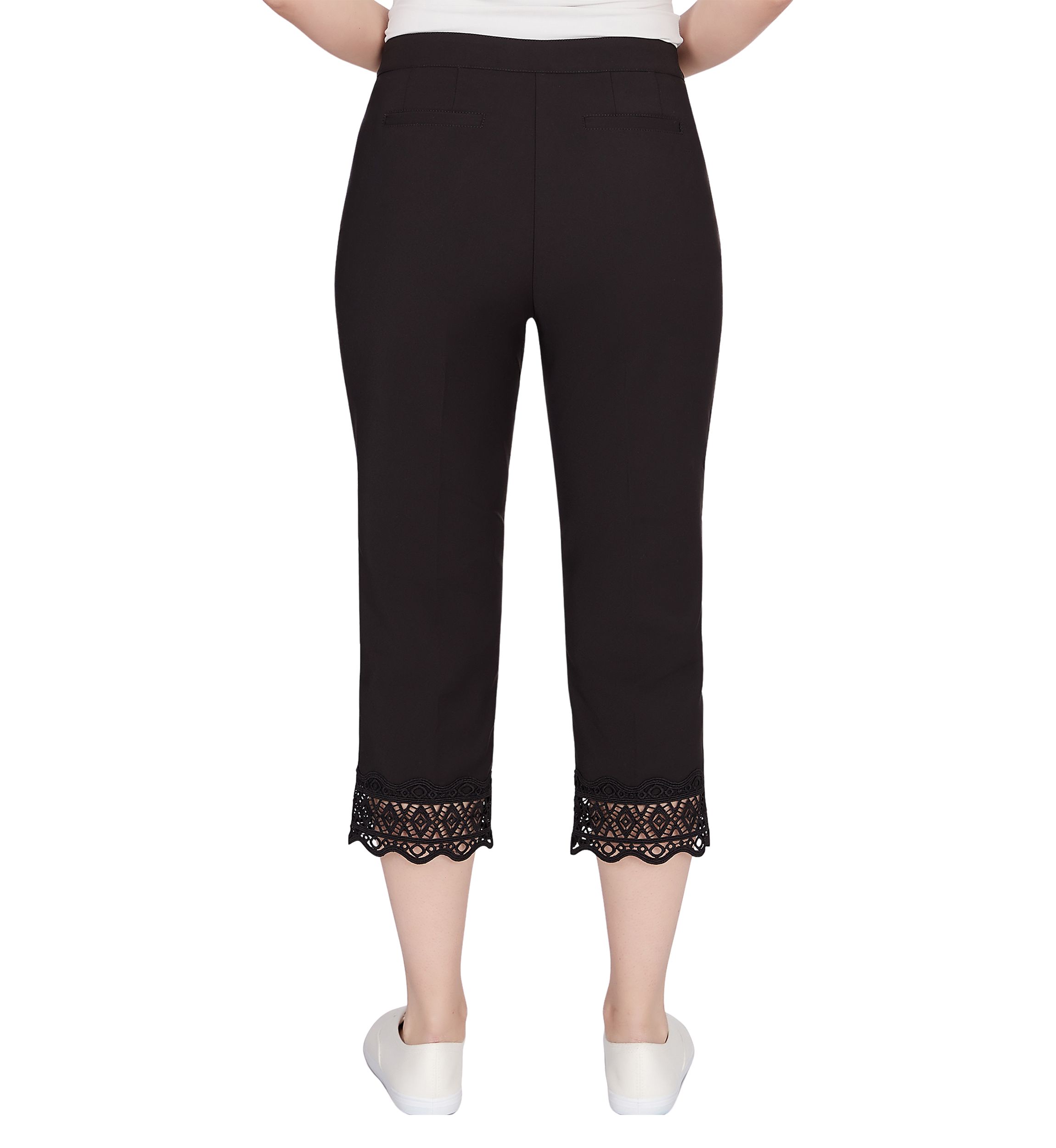 Petite Stretch Lace Hem Capri Pants