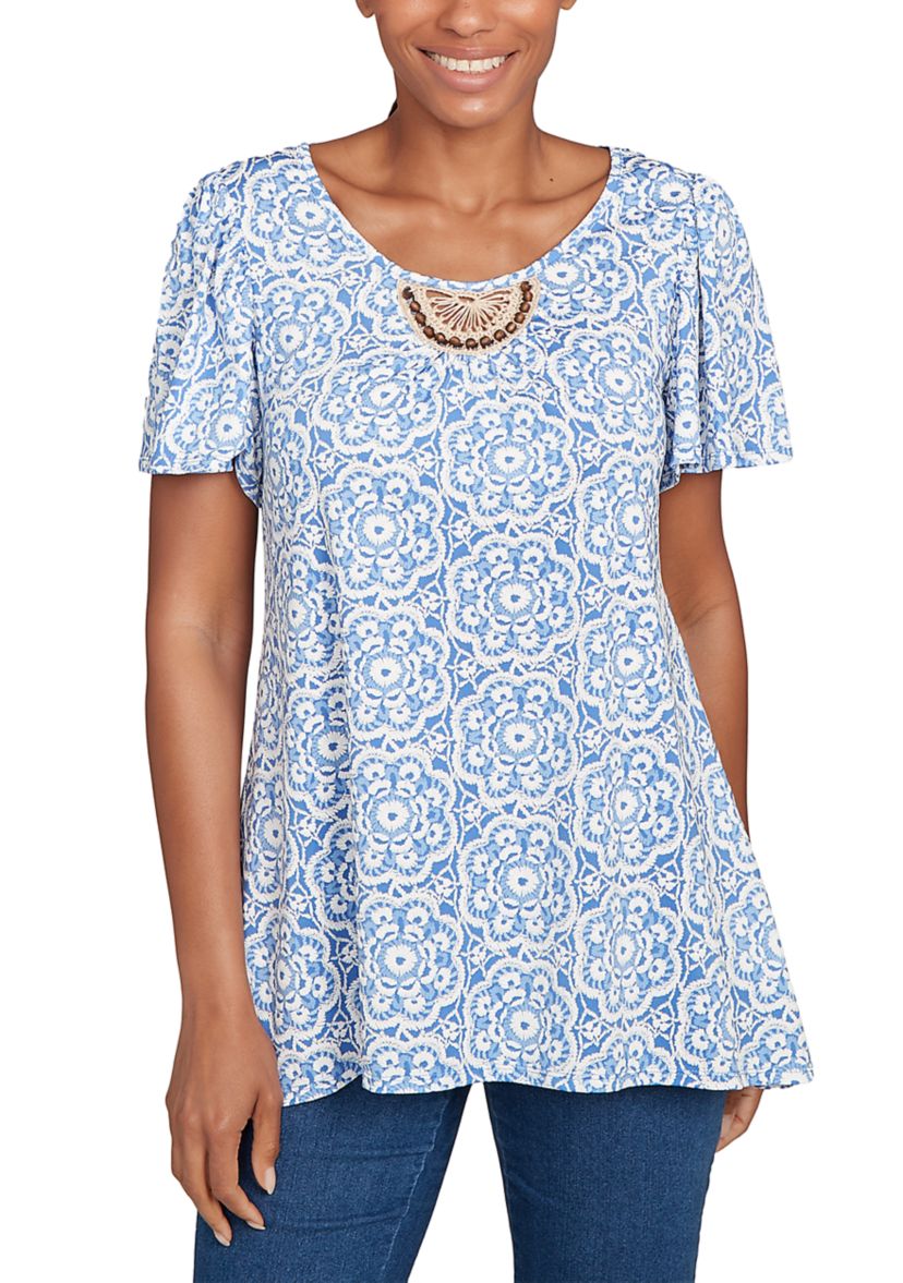 Womens Beaded Macrame Puff Print Top