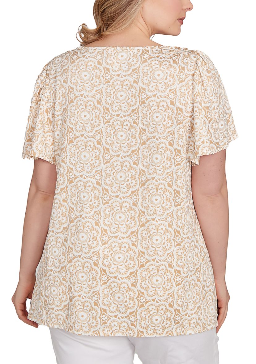 Plus Size Beaded Macramé Puff Print Top