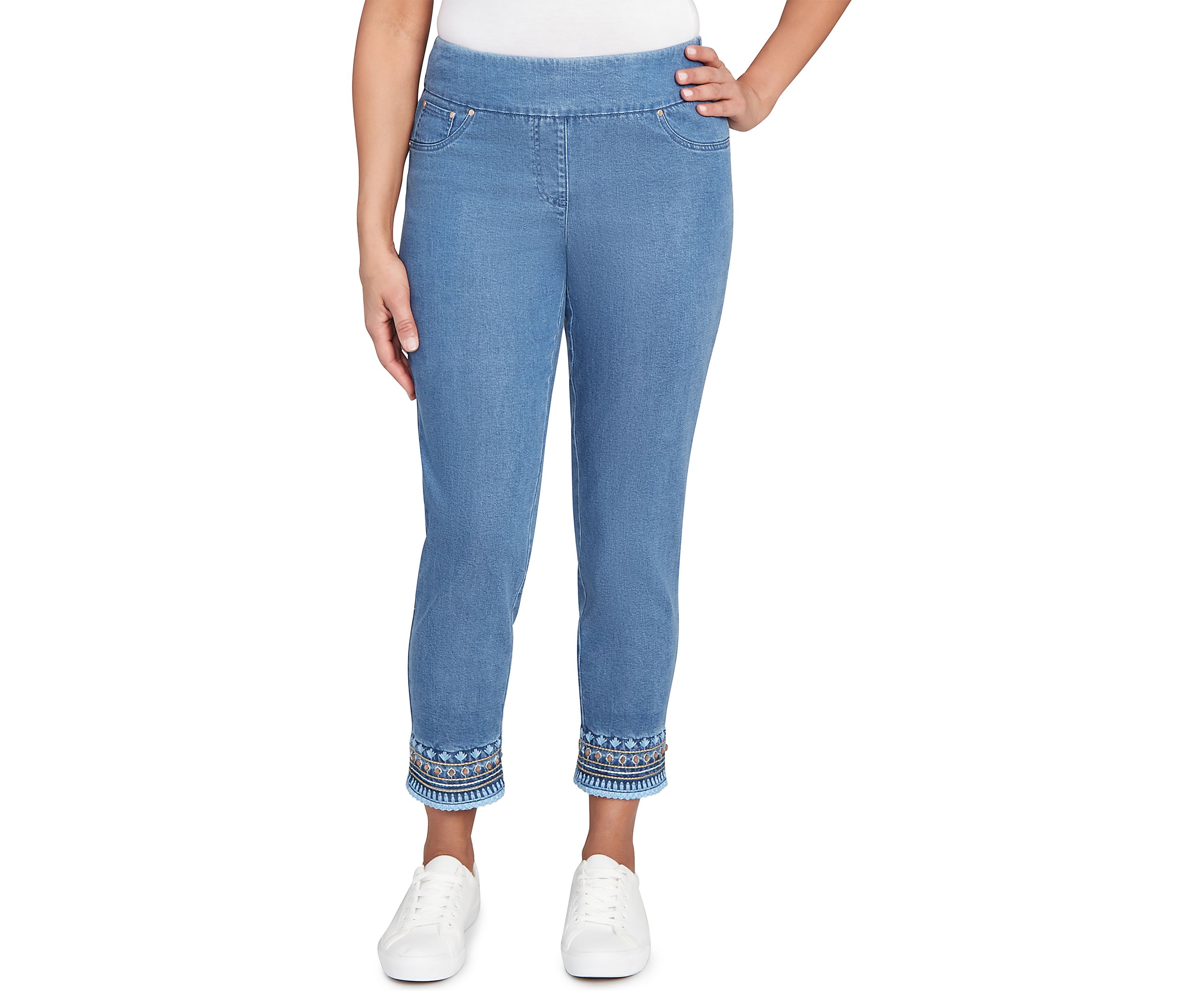 Petite Soft Beaded Embroidery Jeans