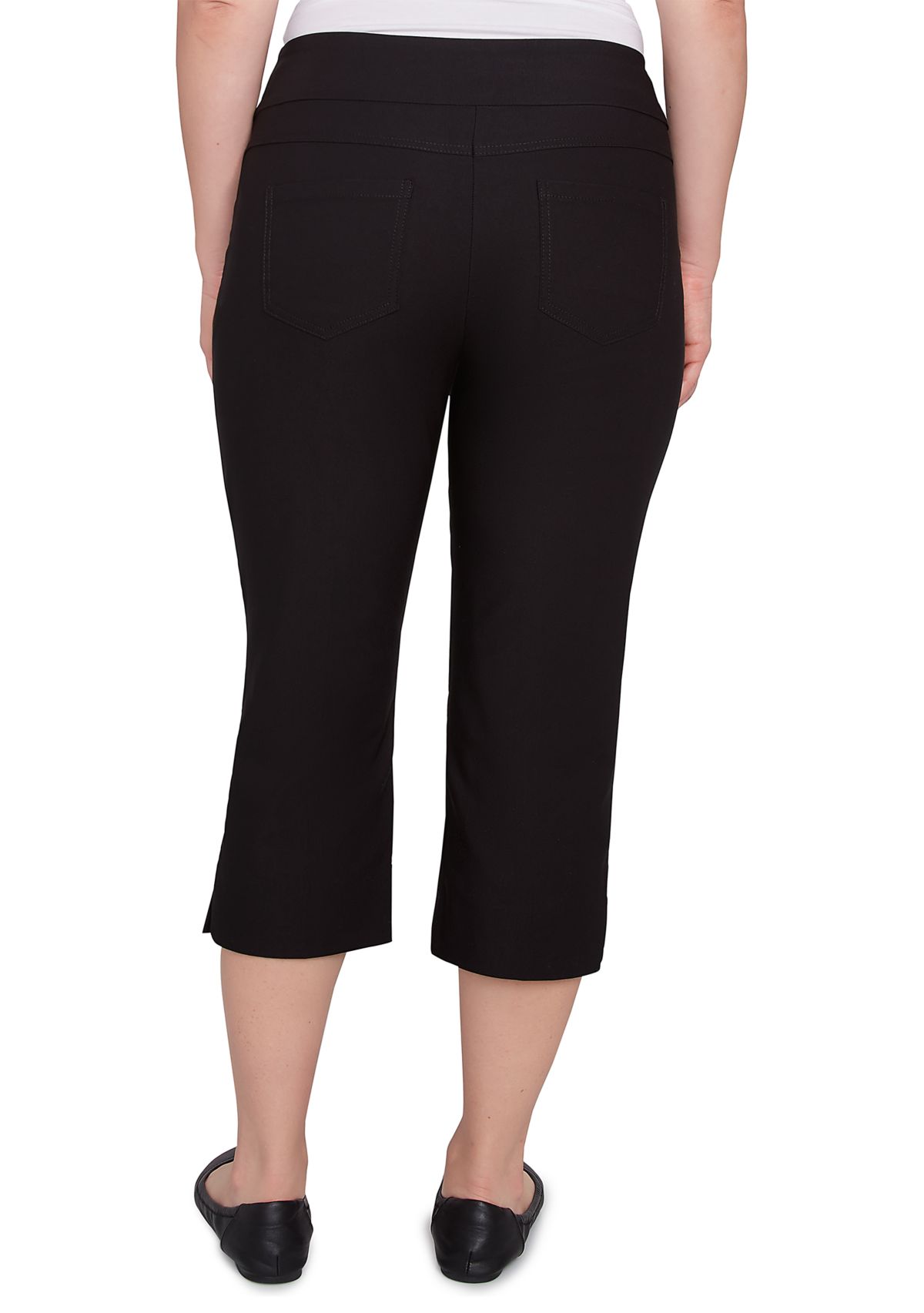 Womens Silky Tech Pull On Capri Pants
