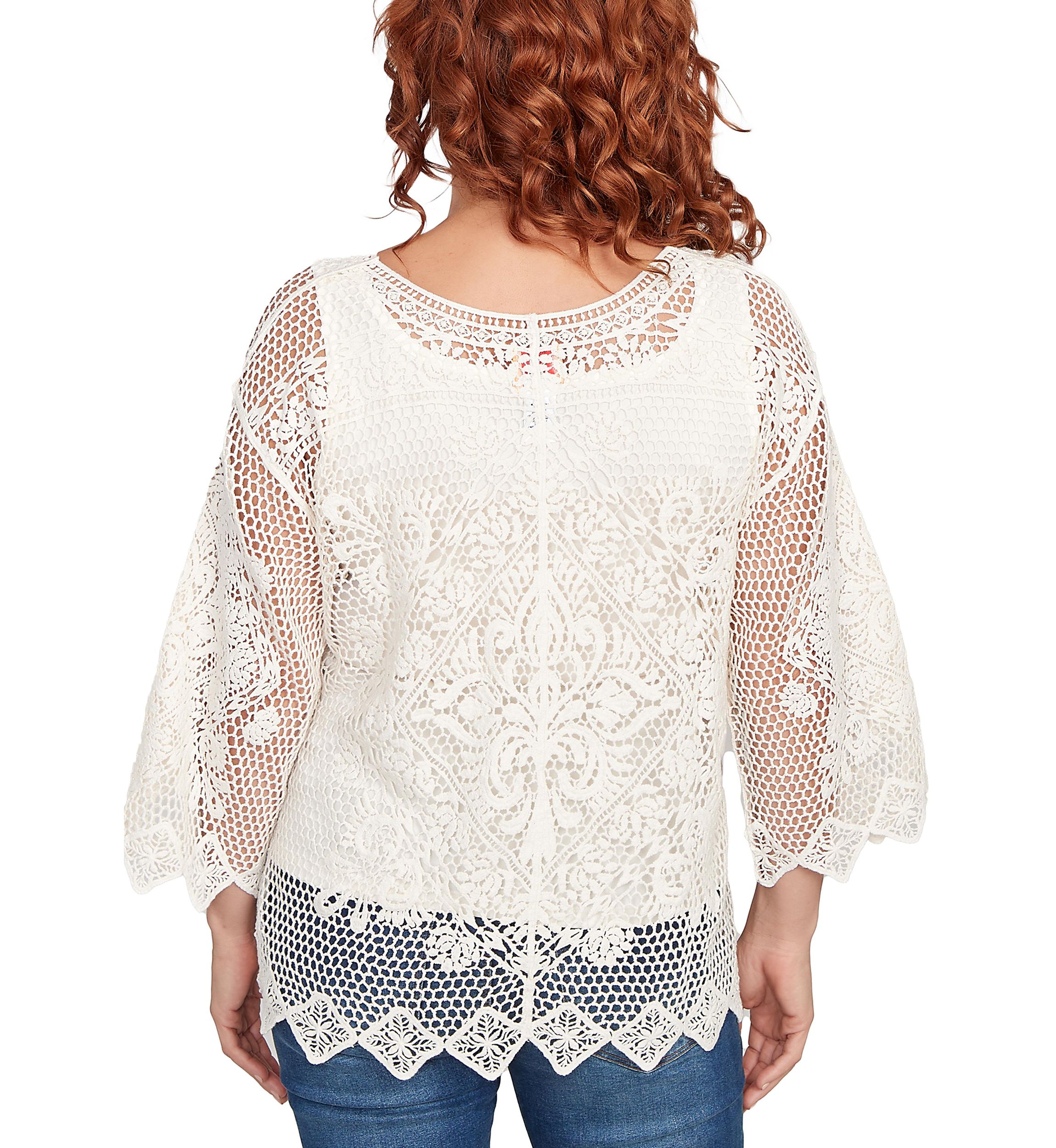 Petite Lined Medallion Crochet Top