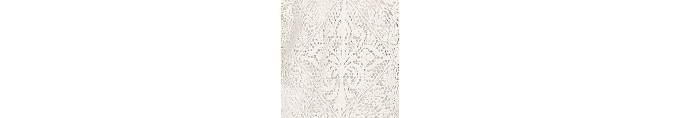 Petite Lined Medallion Crochet Top