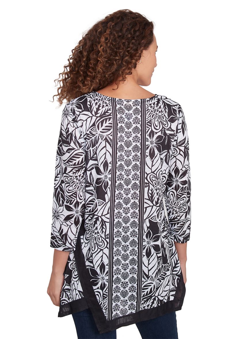 Womens Monochrome Floral Sharkbite Top