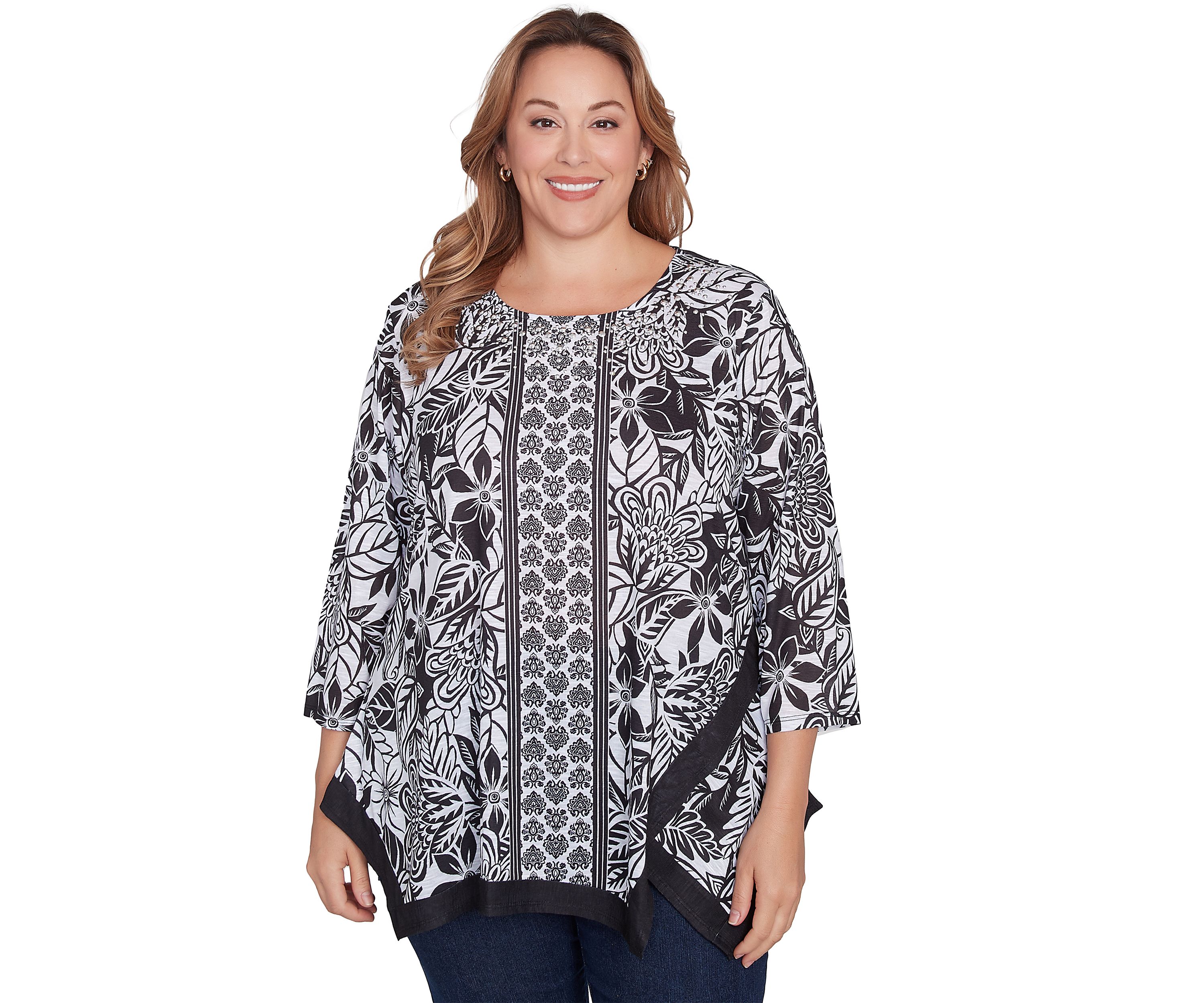 Plus Size Monochrome Floral Shark Bite Top