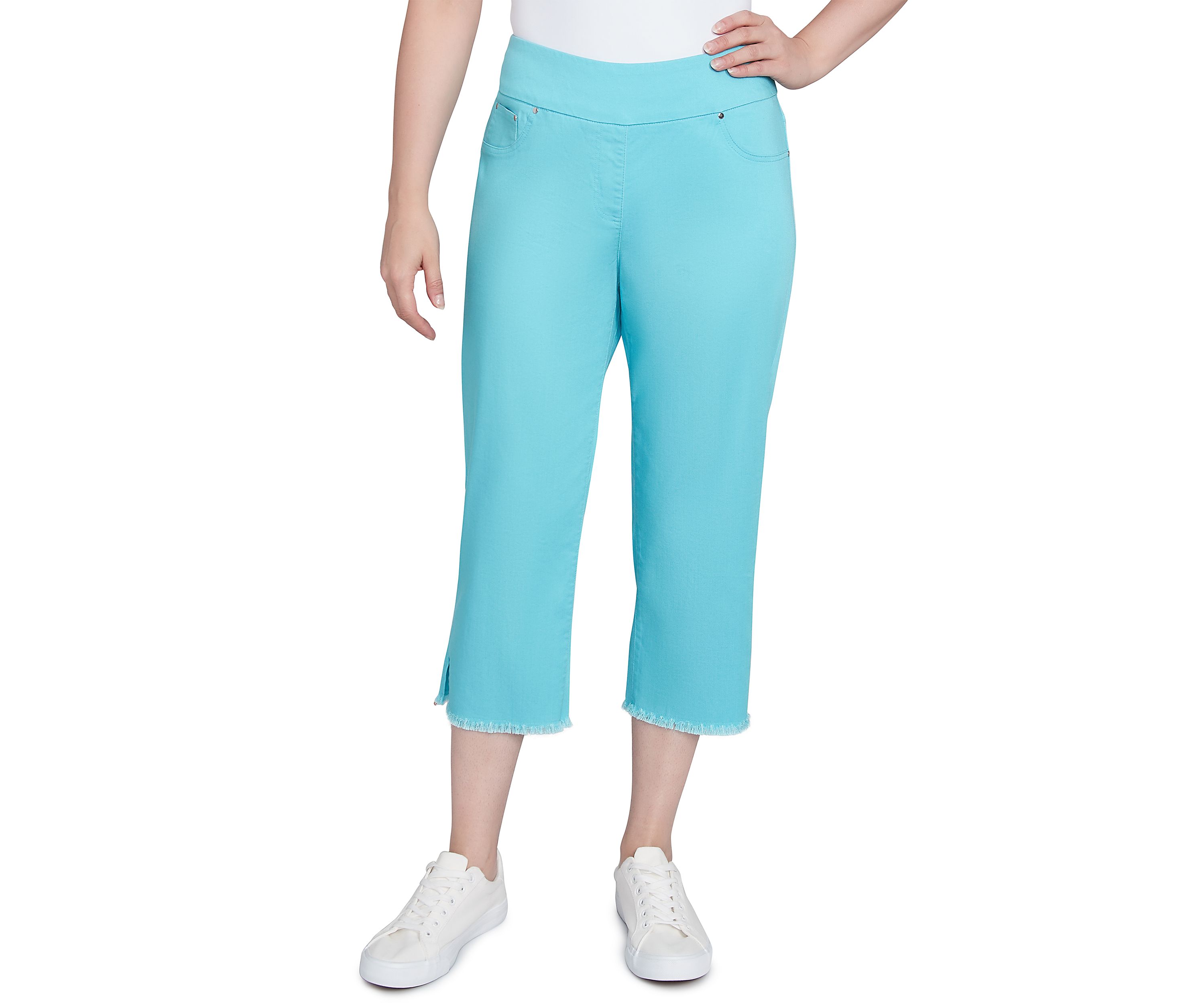 Petite Oasis Pull On Fringe Denim Capri Pants 