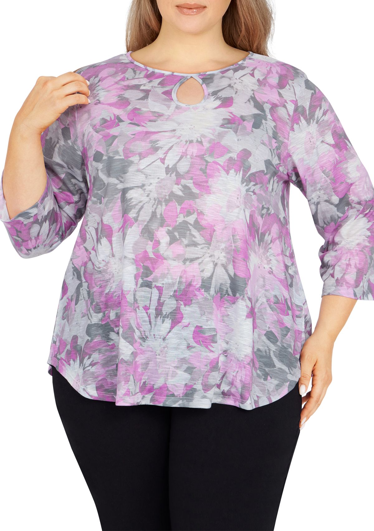 Plus Size Floral Keyhole Top
