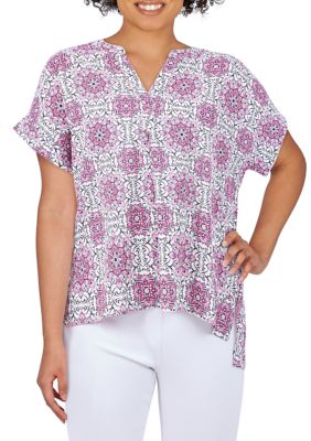 Petite Oh Happy Day V-Neck Tile Print Top