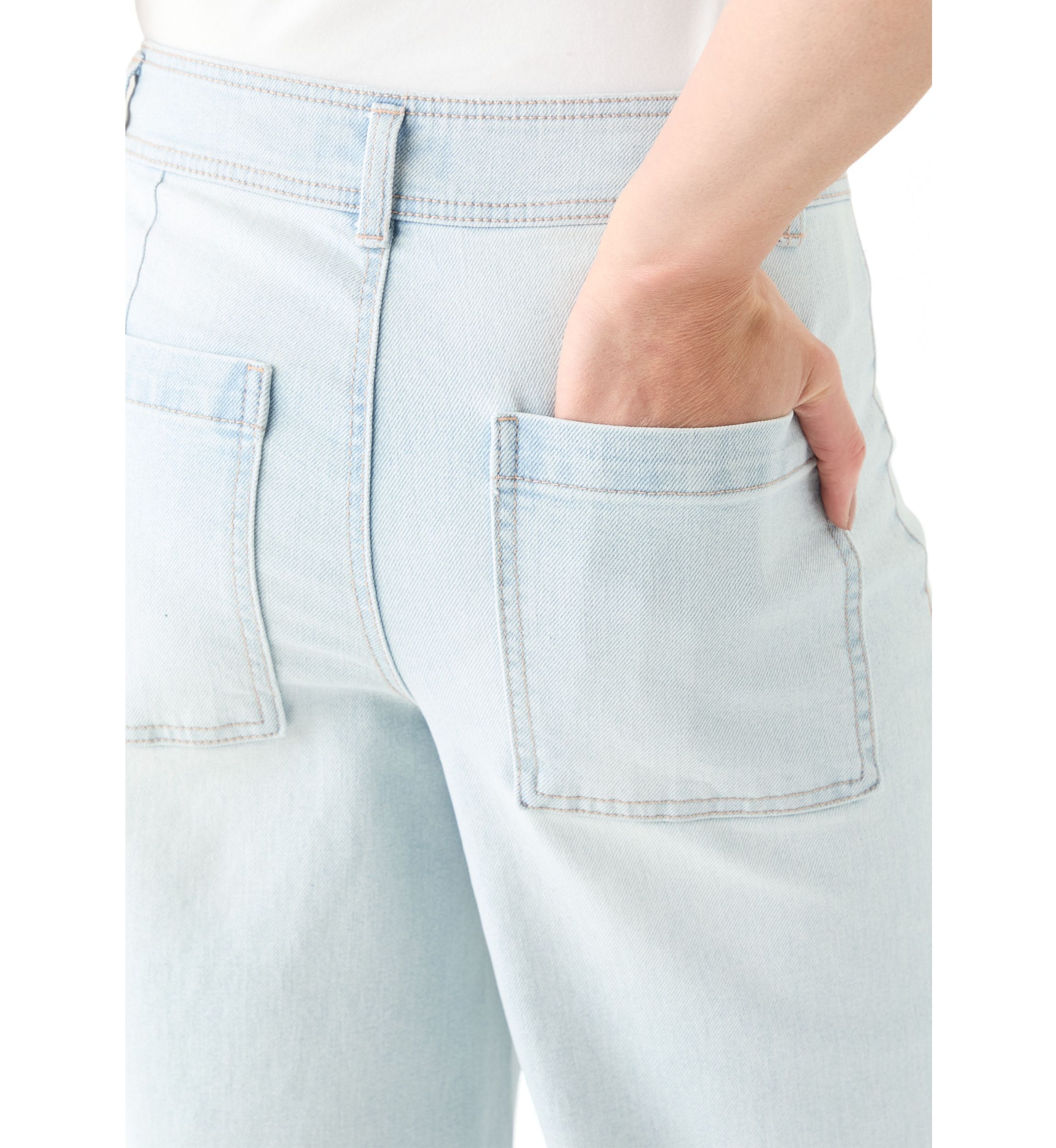 Womens High Rise Cropped Ankle Jeans