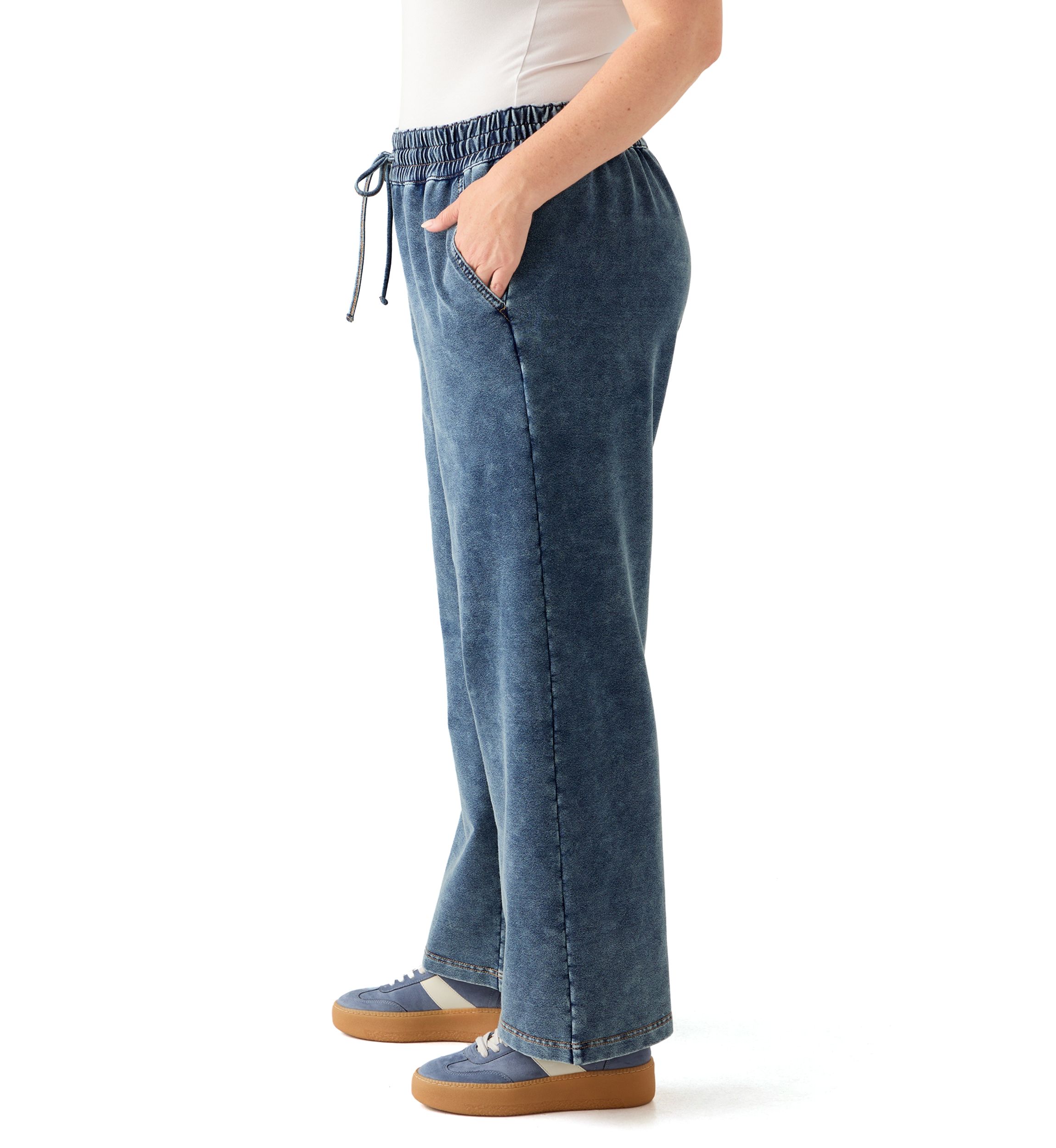Womens Cozy Pull-On Jeans