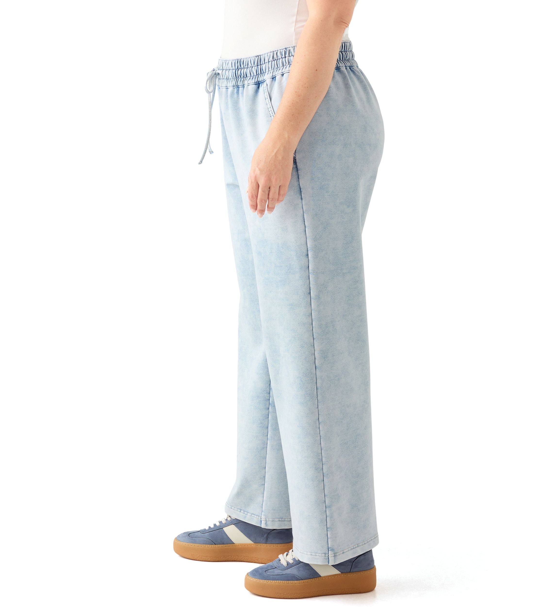 Womens Cozy Pull-On Jeans