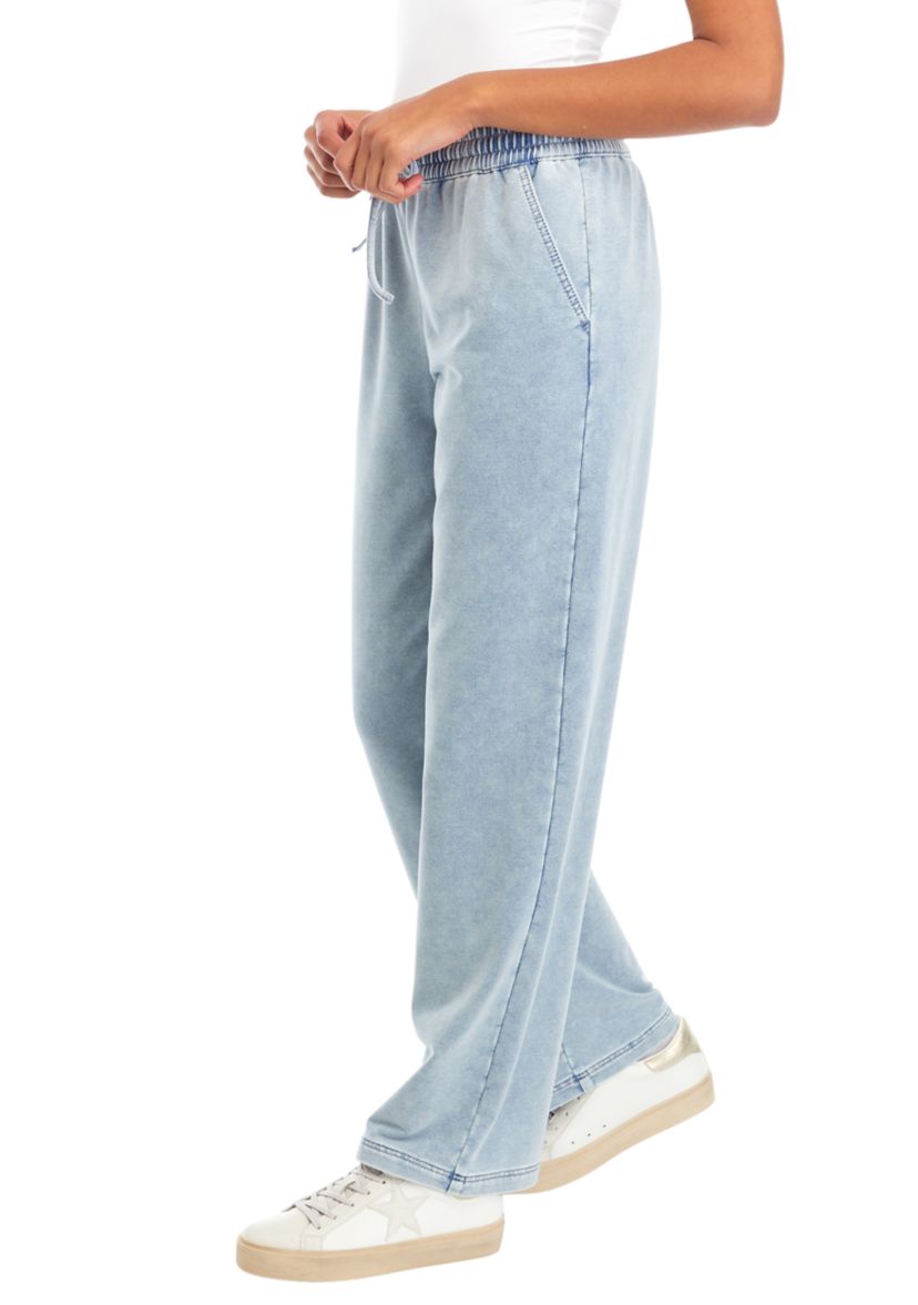 Juniors Ultra Cozy Denim Pull On Jeans