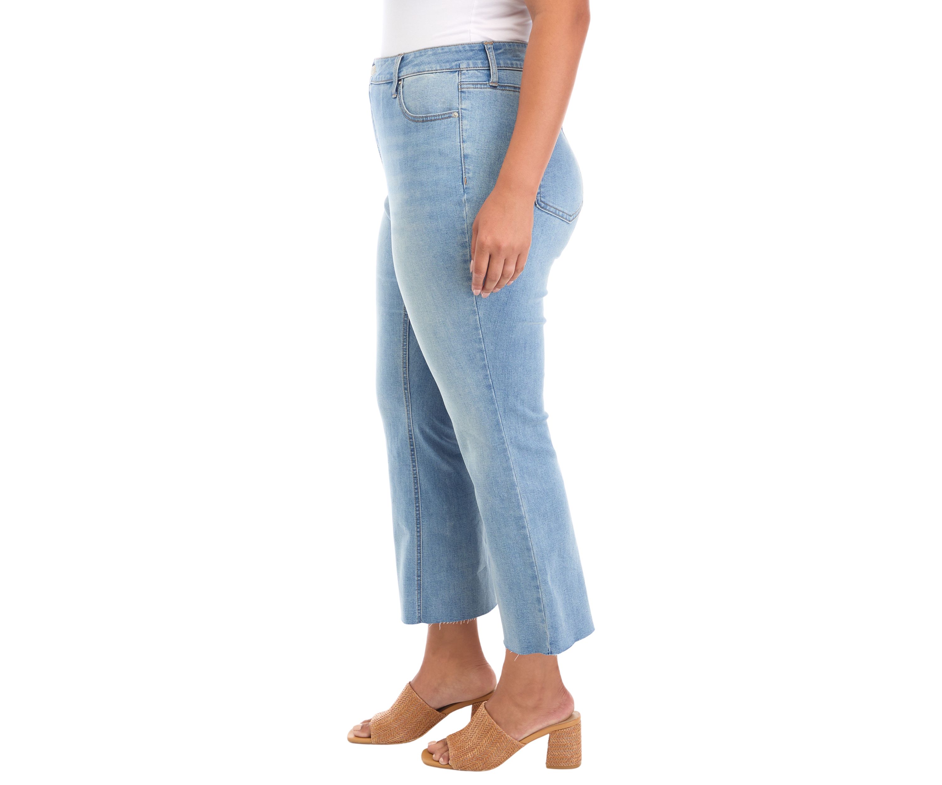 Plus Size High Rise Flare Jeans 
