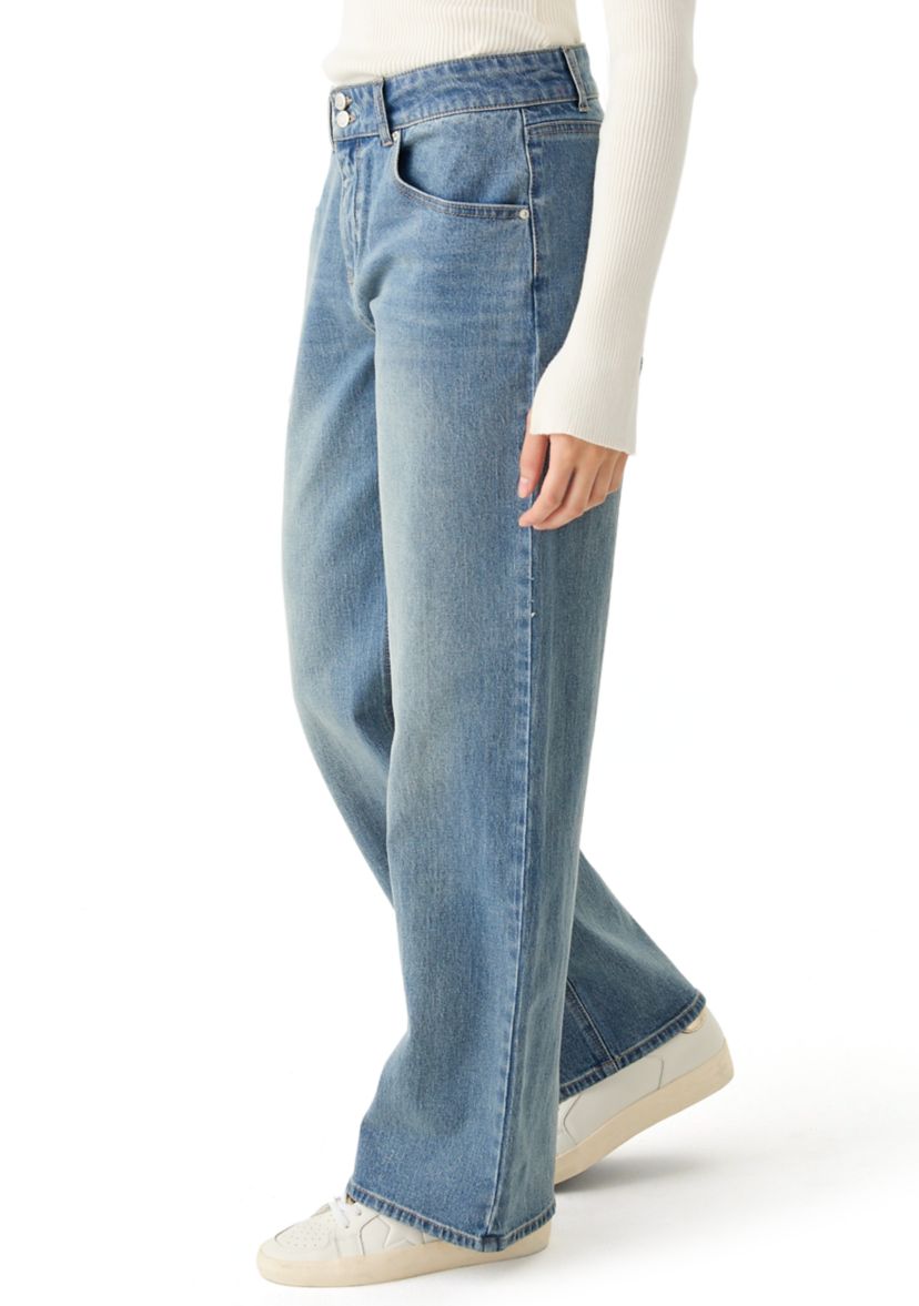 Womens Slouchy Straight Leg Jeans