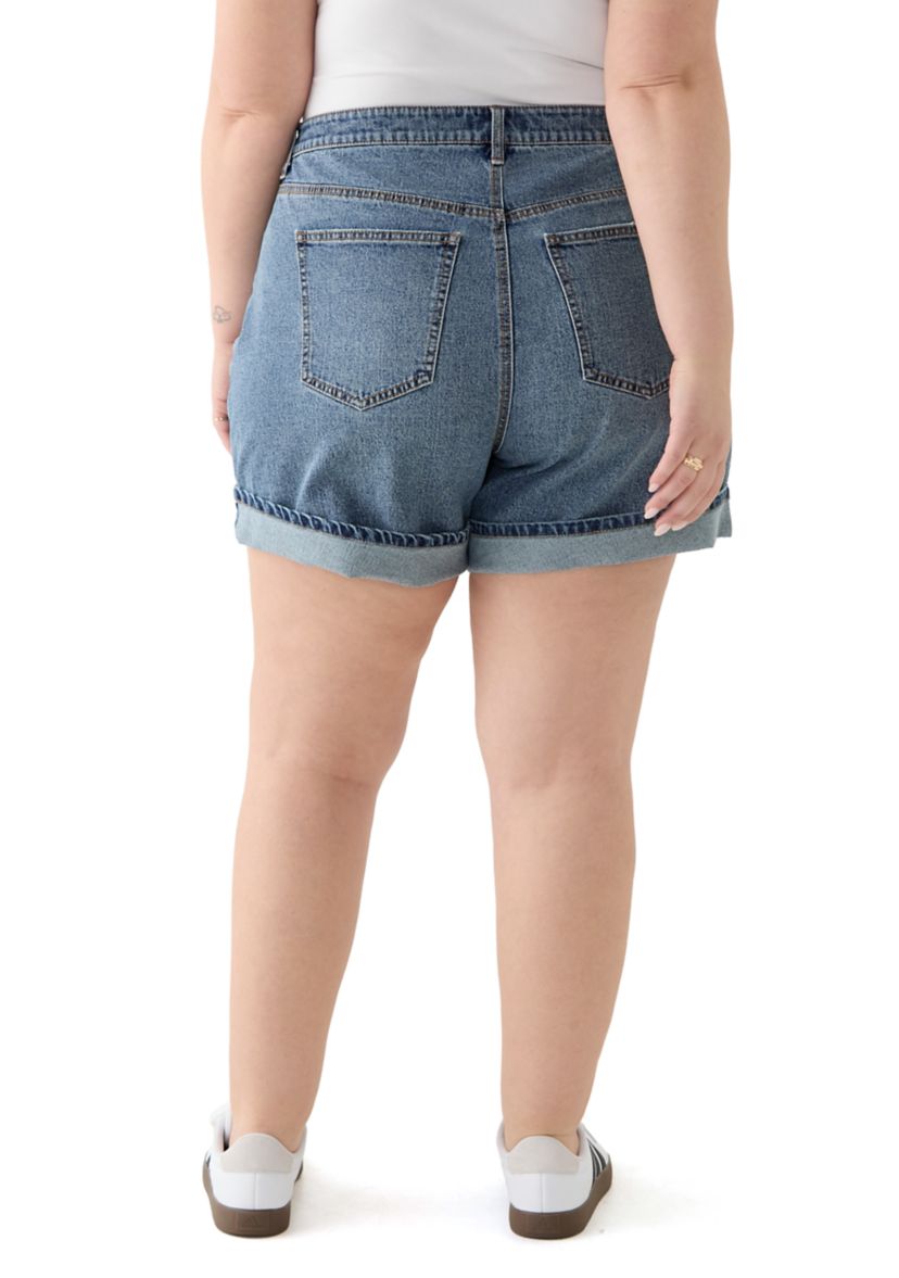 Plus Size Cuffed Shorts