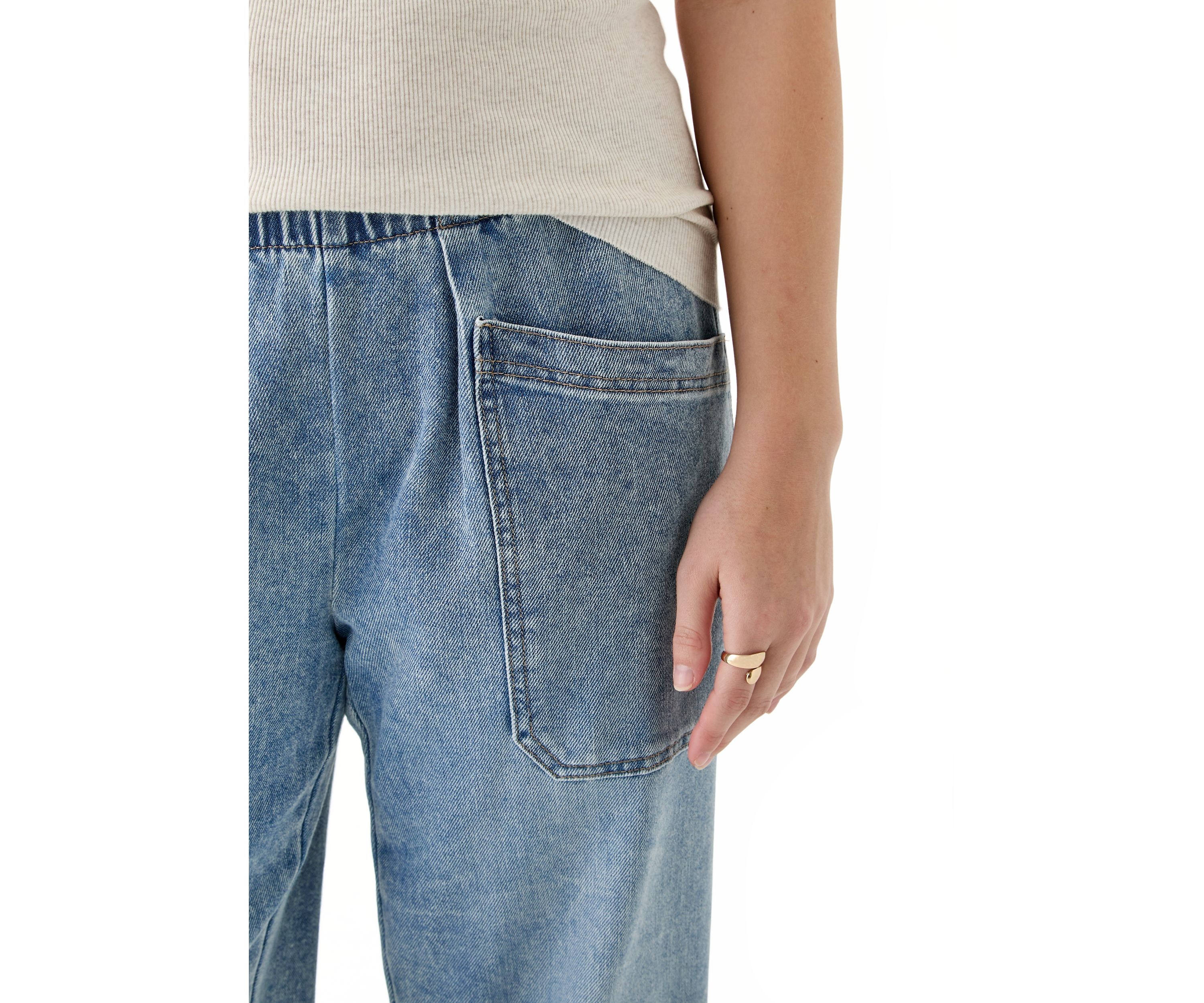 Womens Cropped Porkchop Pull On Denim Pants