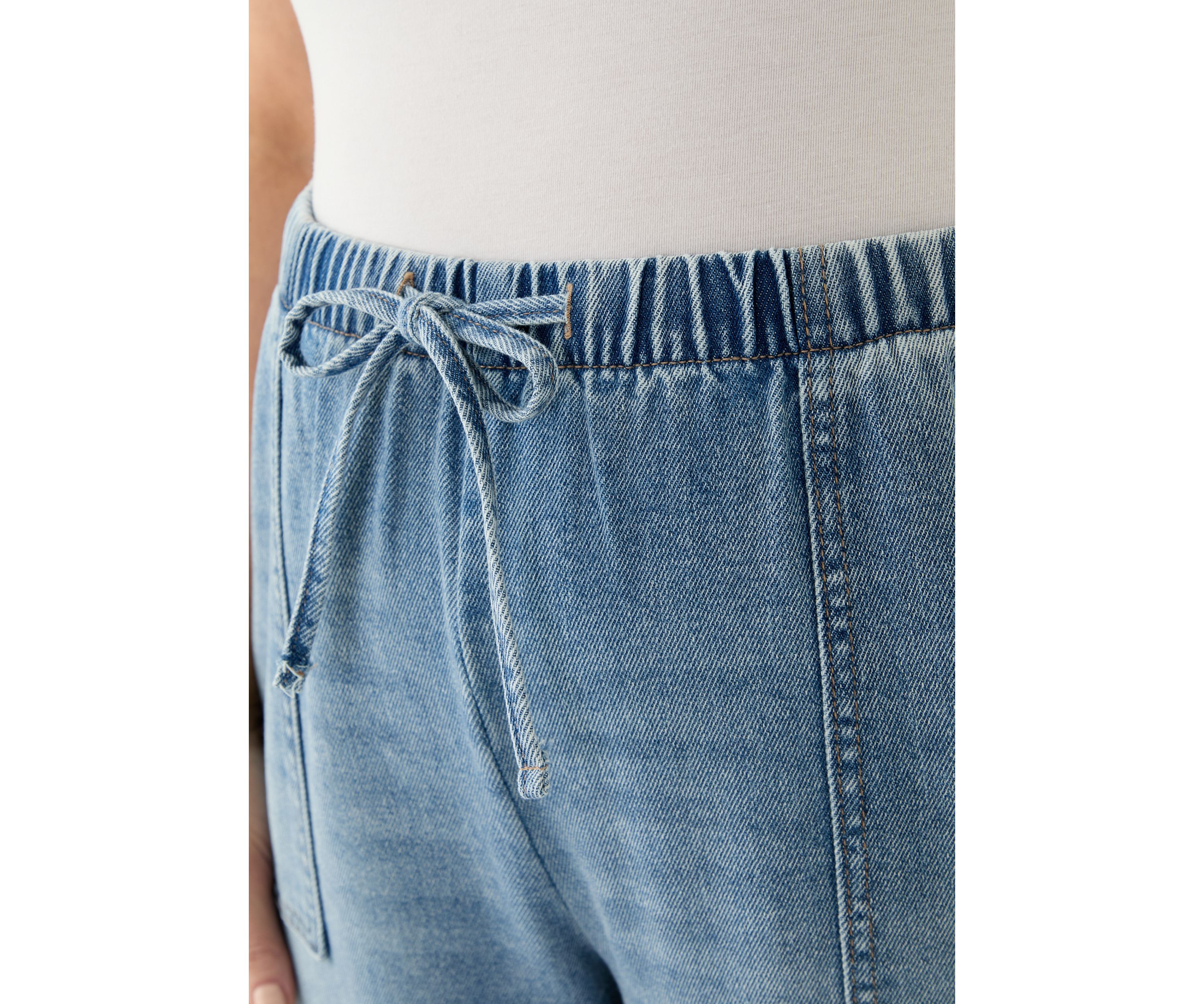 Plus Size Pull On Capri Jeans
