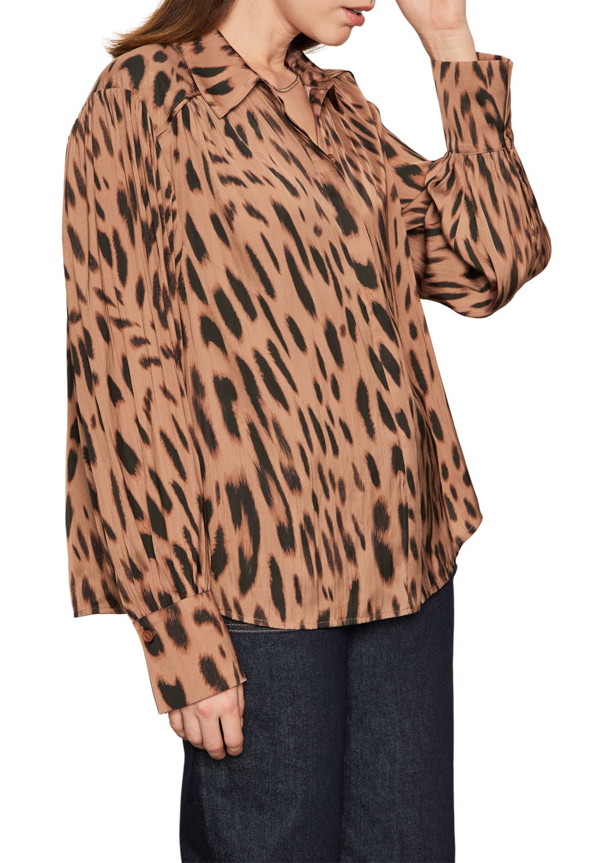Womens Rebel Long Sleeve Button Front Animal Print Blouse