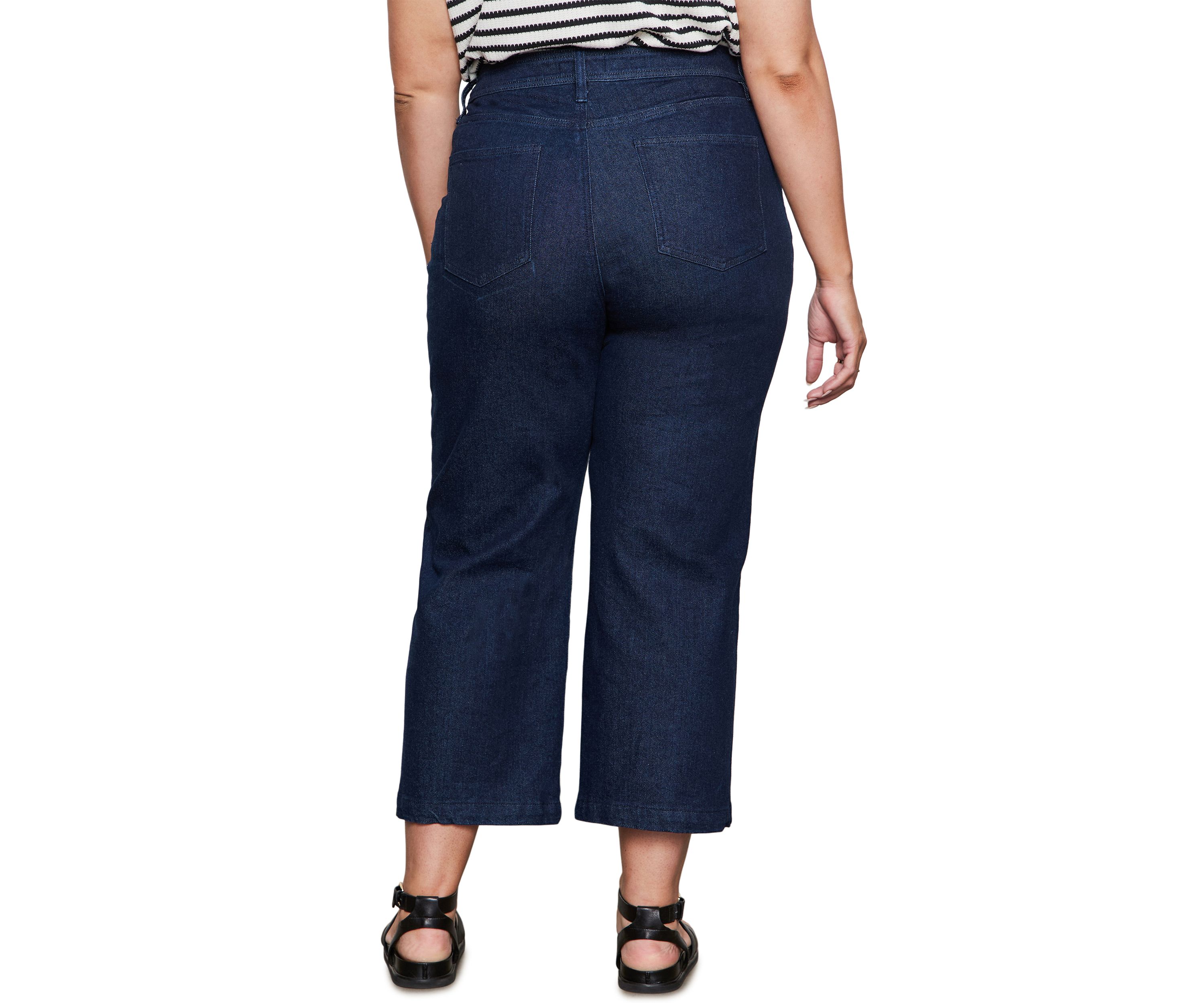 Plus Size League Cropped Jeans
