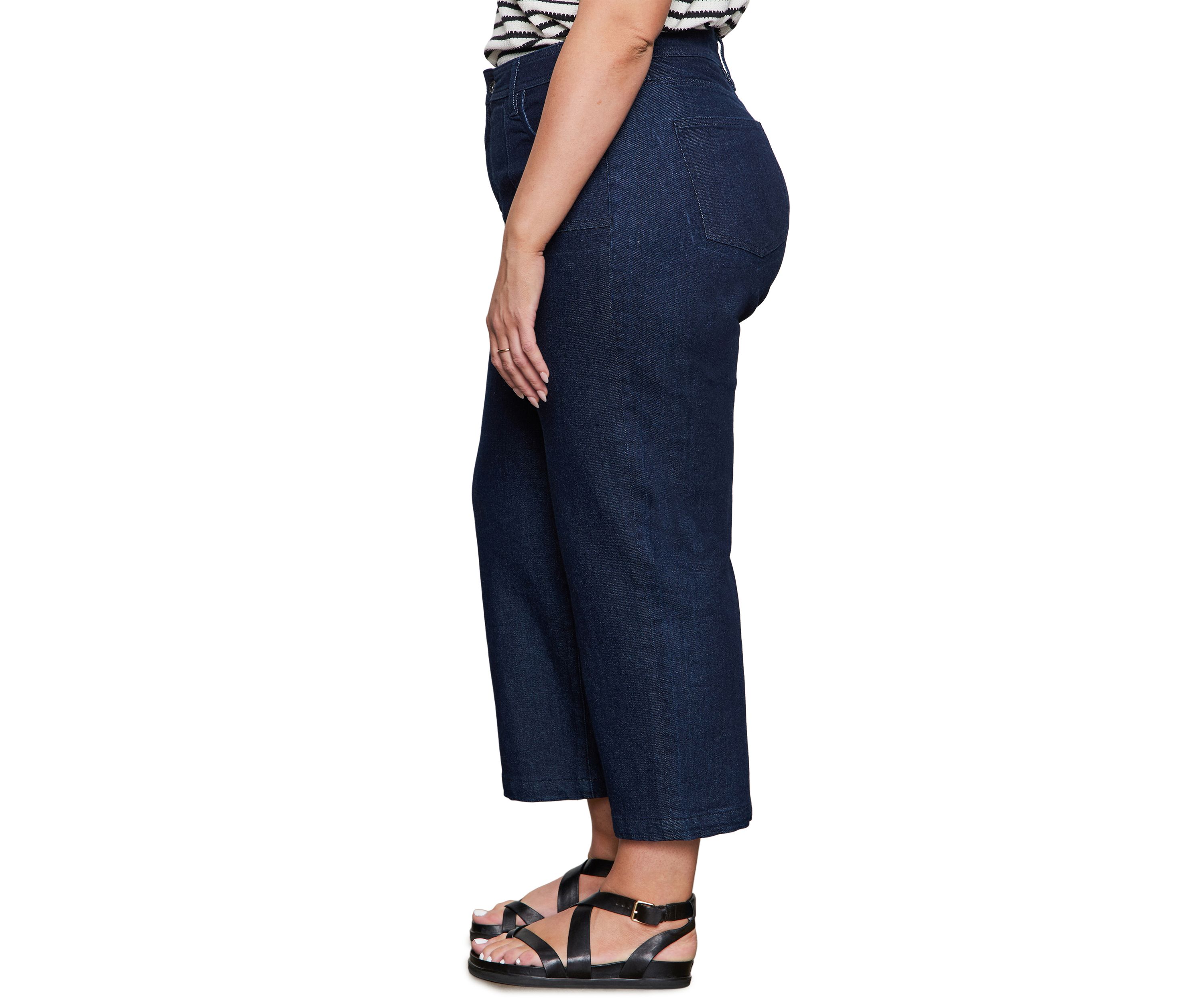 Plus Size League Cropped Jeans