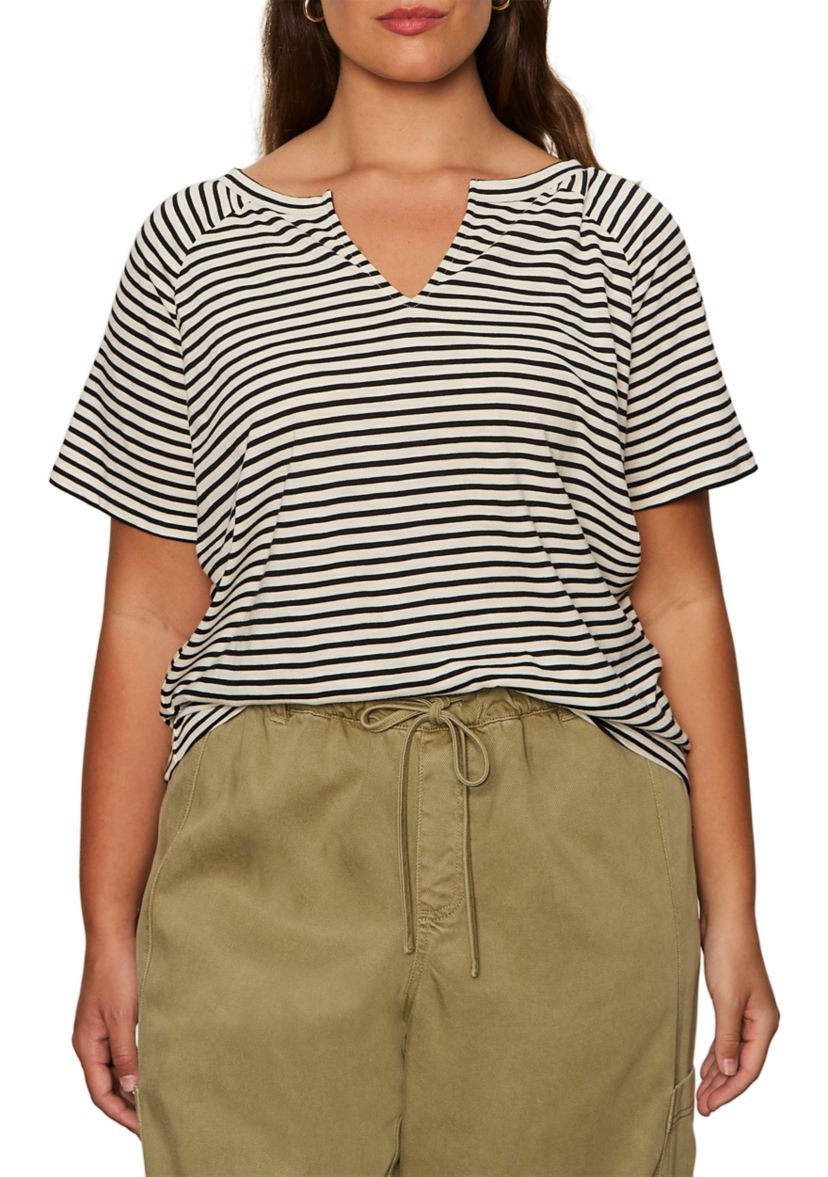 Plus Size Stripe Split Neck T-Shirt
