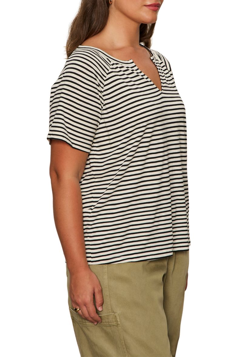 Plus Size Stripe Split Neck T-Shirt