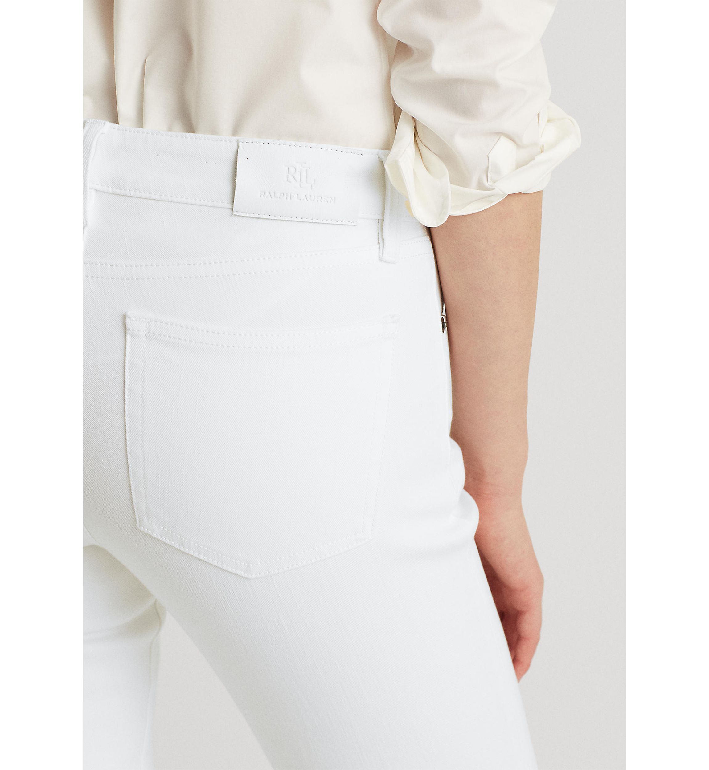 Slimming Straight Jeans