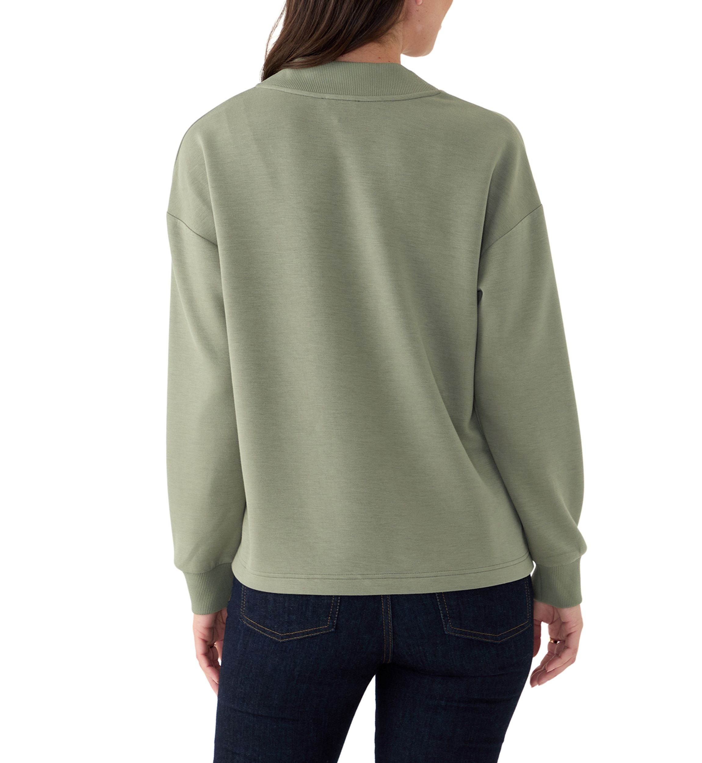 Womens Long Sleeve V-Neck Free Flow Pullover