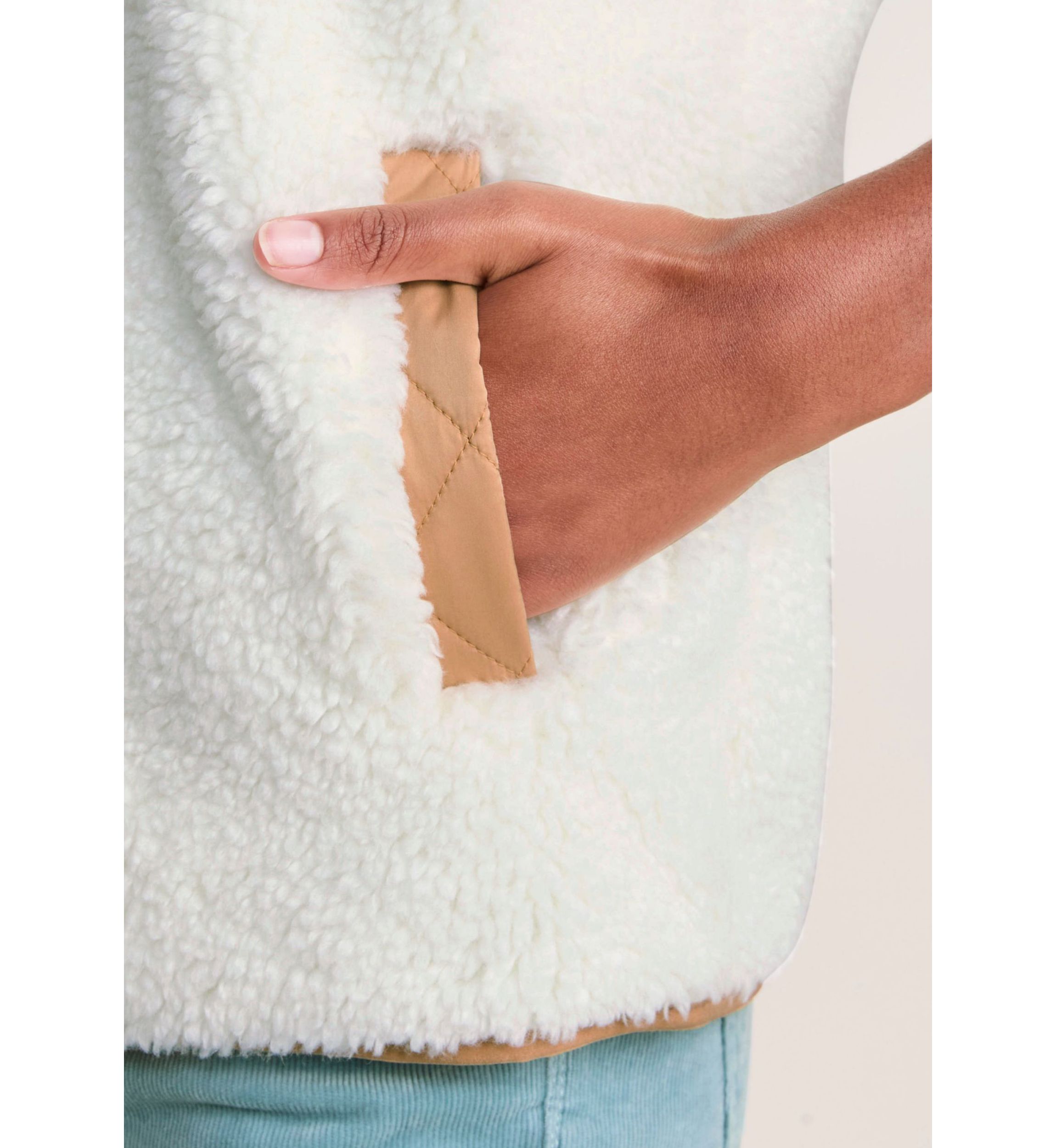 Womens Color Block Sherpa Vest 