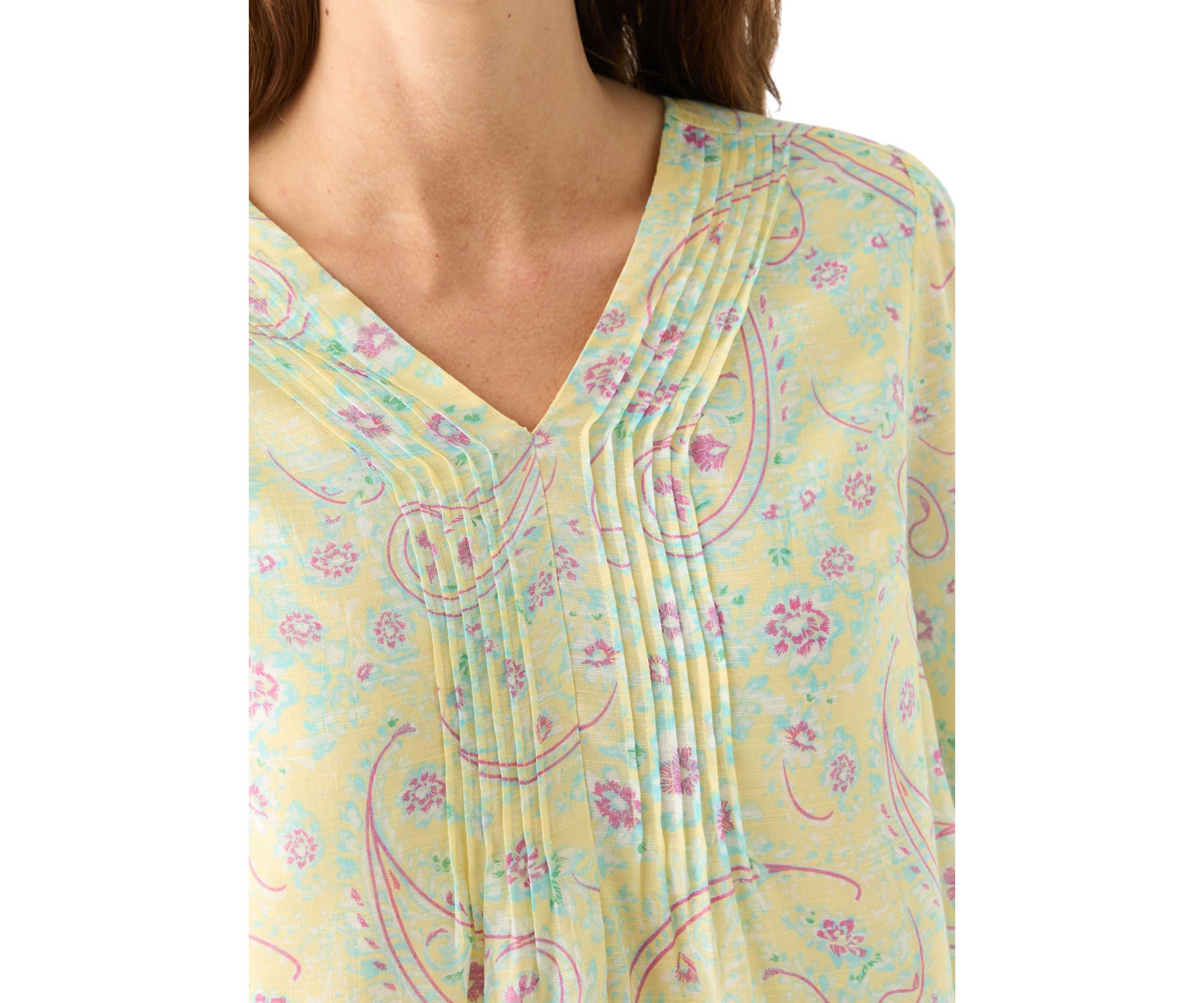 Womens 3/4 Sleeve V-Neck Woven Top