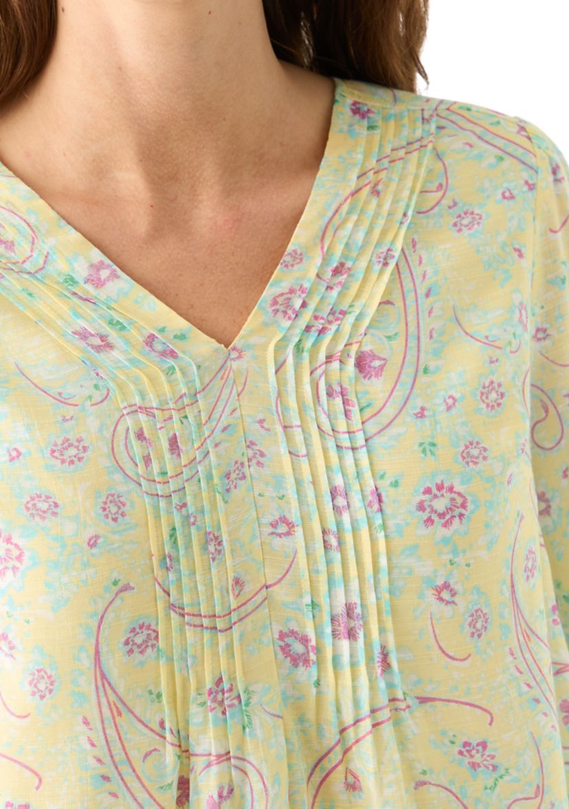 Womens 3/4 Sleeve V-Neck Woven Top