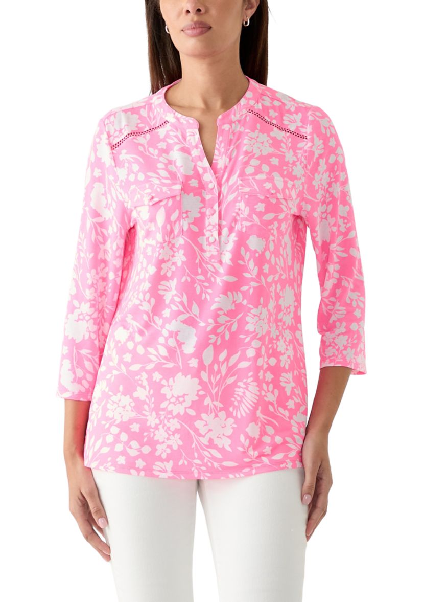 Womens 3/4 Sleeve Printed Knit Henley Top