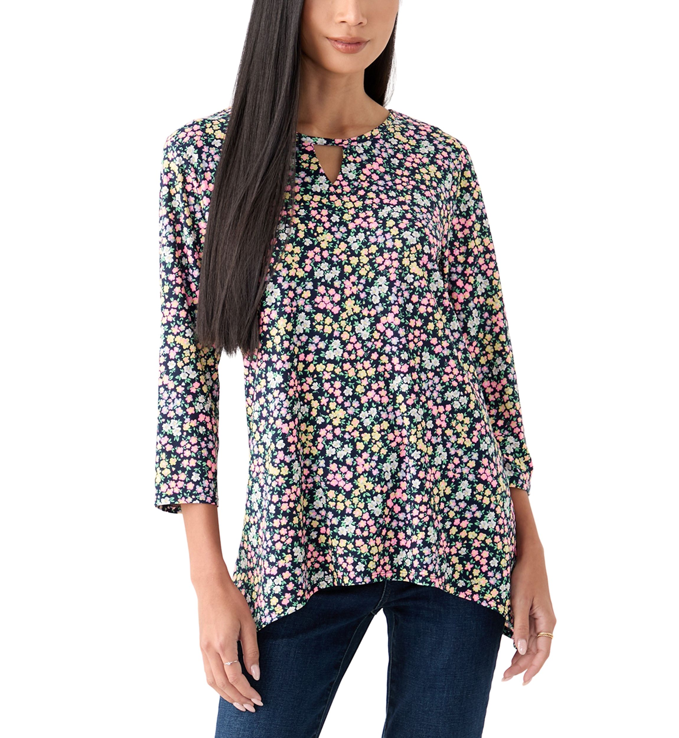 Womens 3/4 Sleeve Shark Bite Top