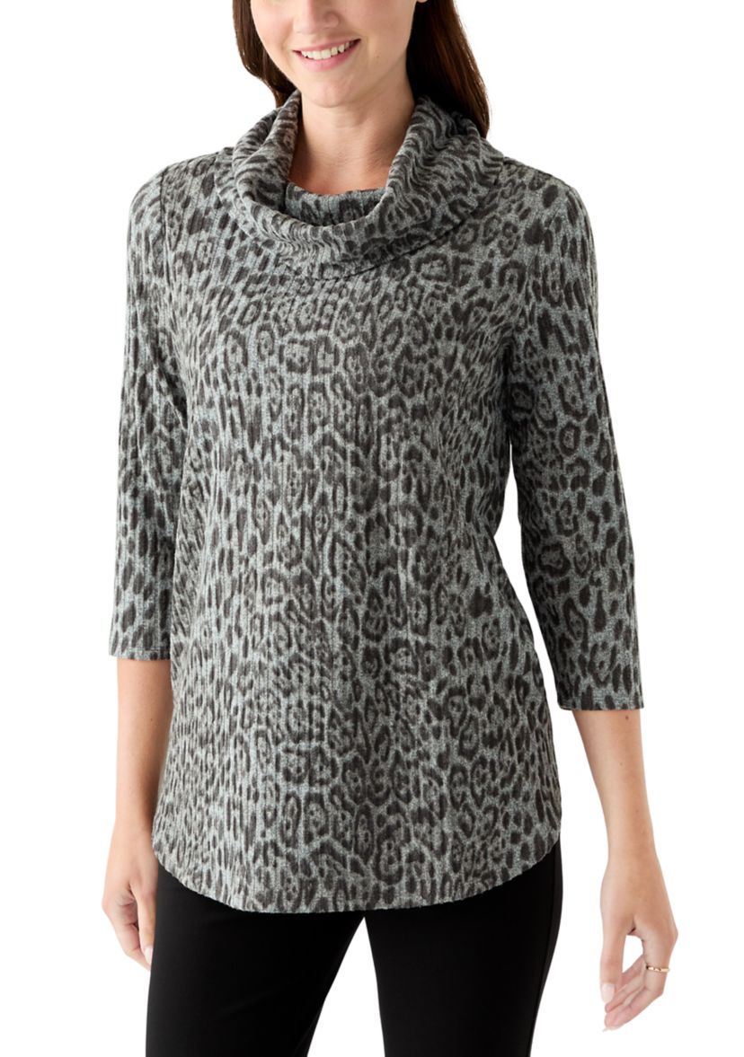 Womens 3/4 Sleeve Cowl Neck Hacci Top