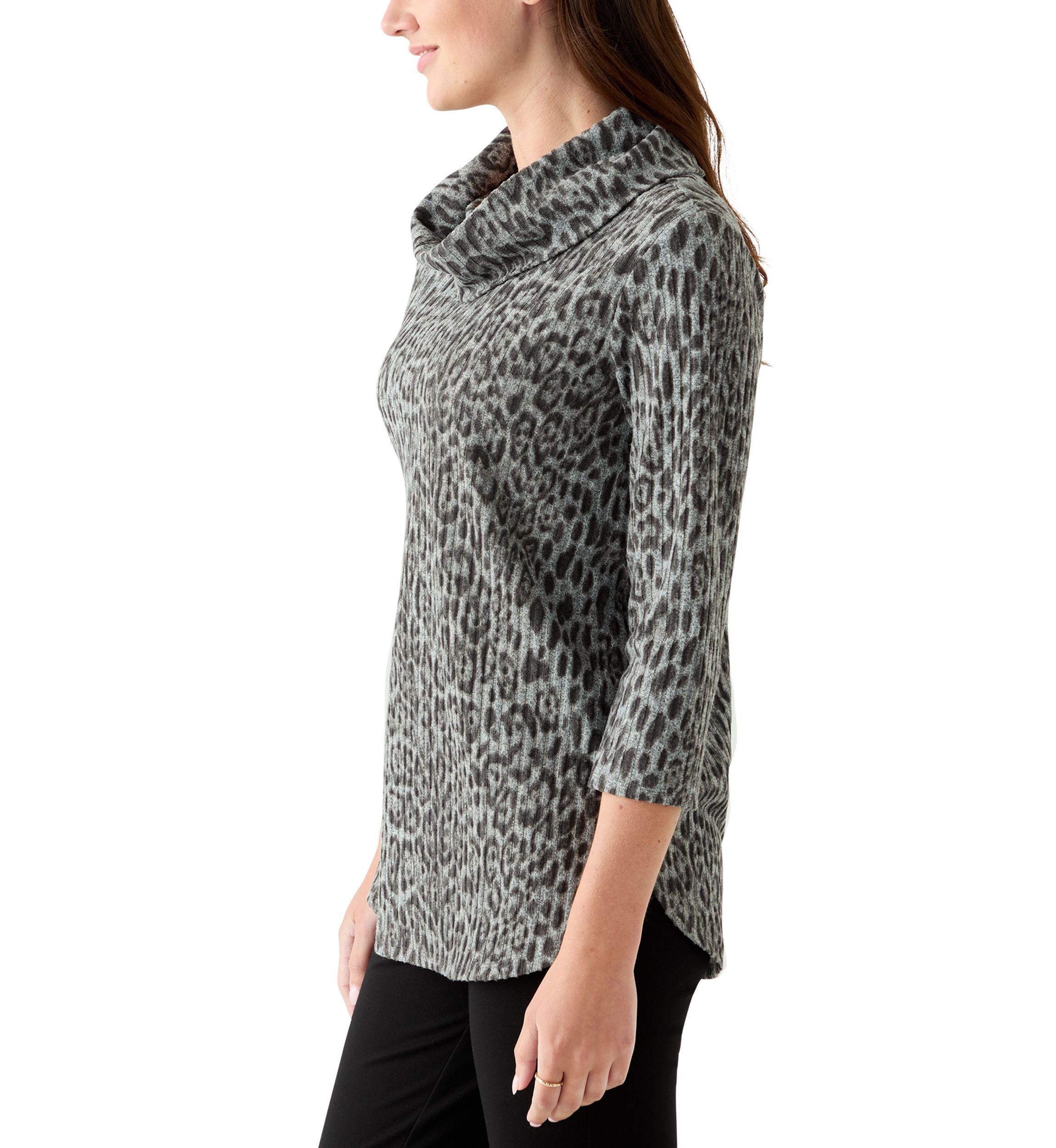Womens 3/4 Sleeve Cowl Neck Hacci Top