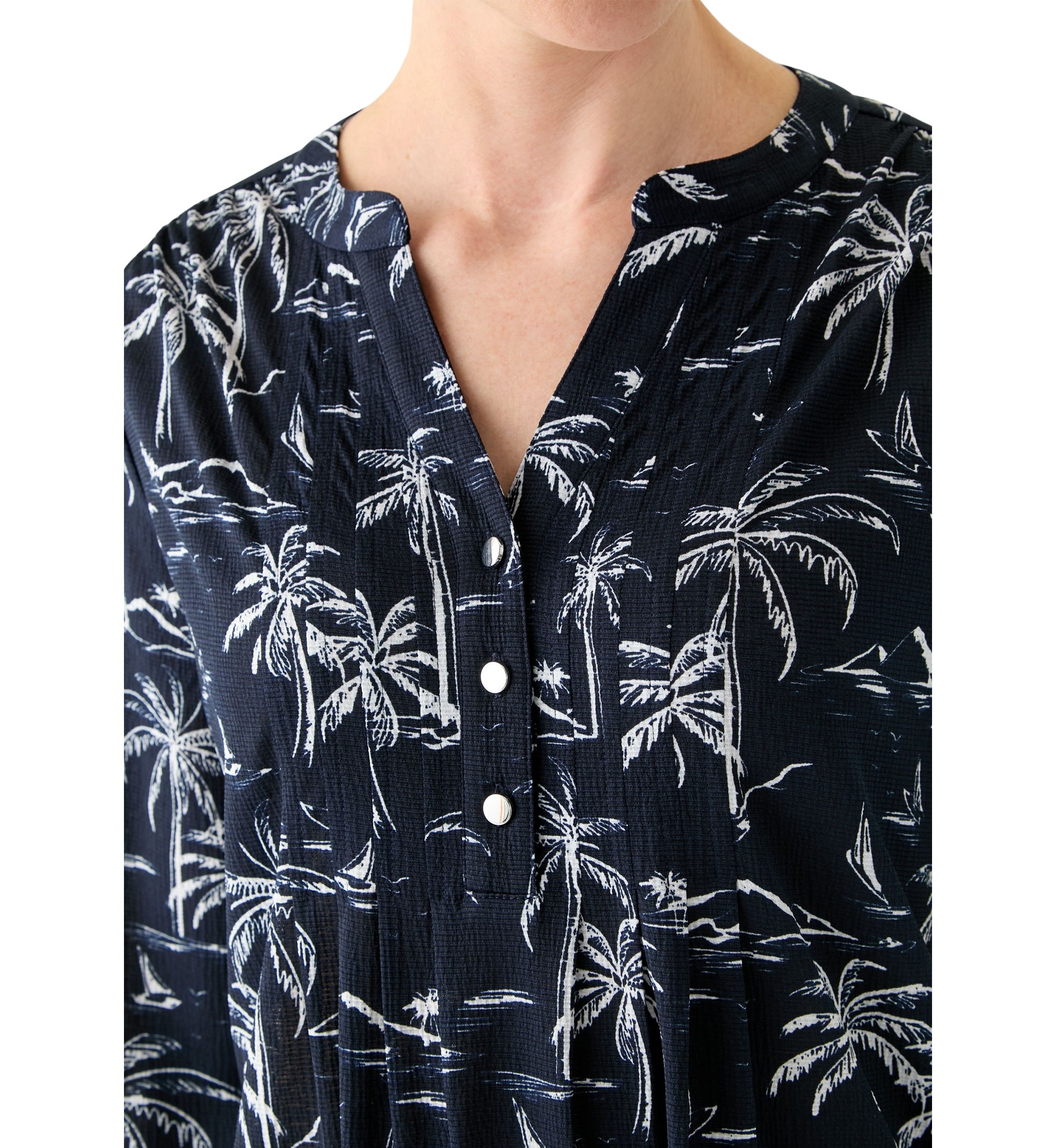 Womens 3/4 Sleeve Texture Knit Henley Top