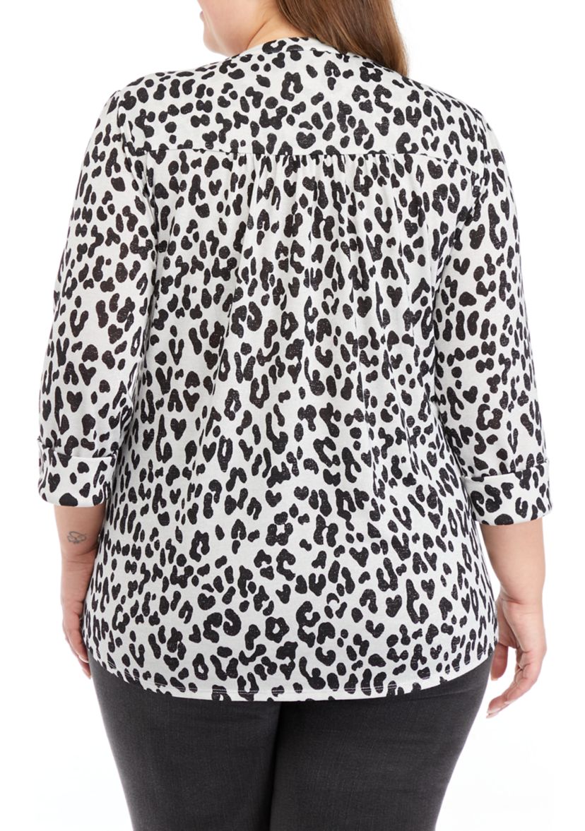 Plus Size 3/4 Sleeve Henley Top
