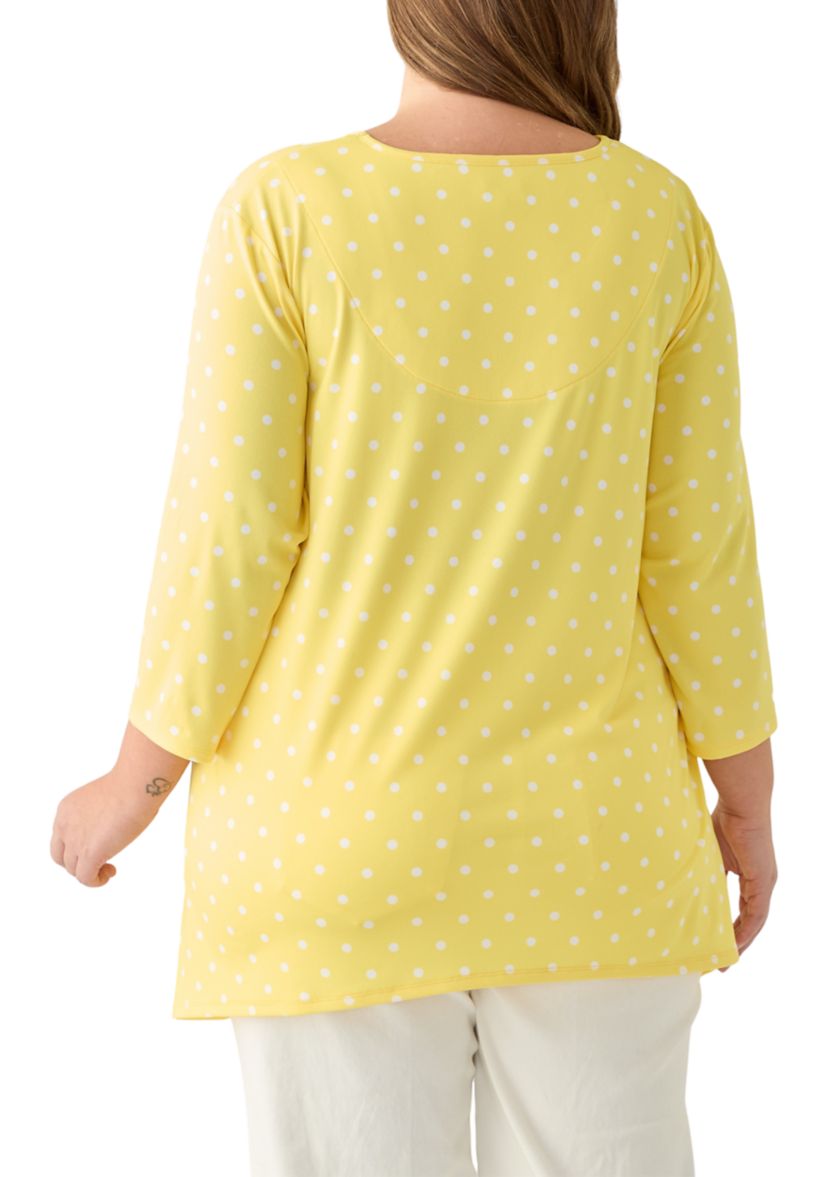 Plus Size 3/4 Sleeve Sharkbite Hem Tunic
