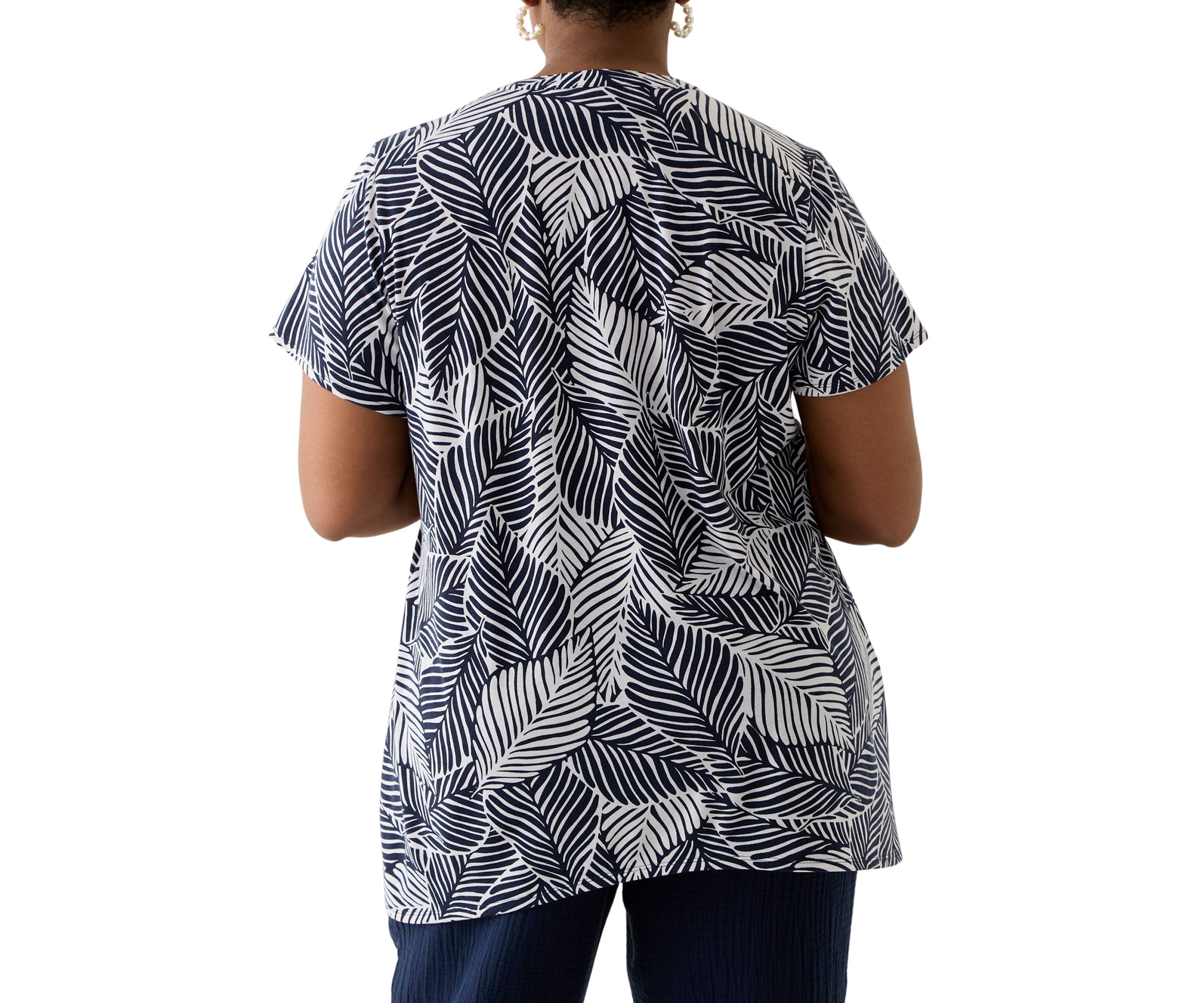 Plus Size Printed Pintuck Detail Tunic