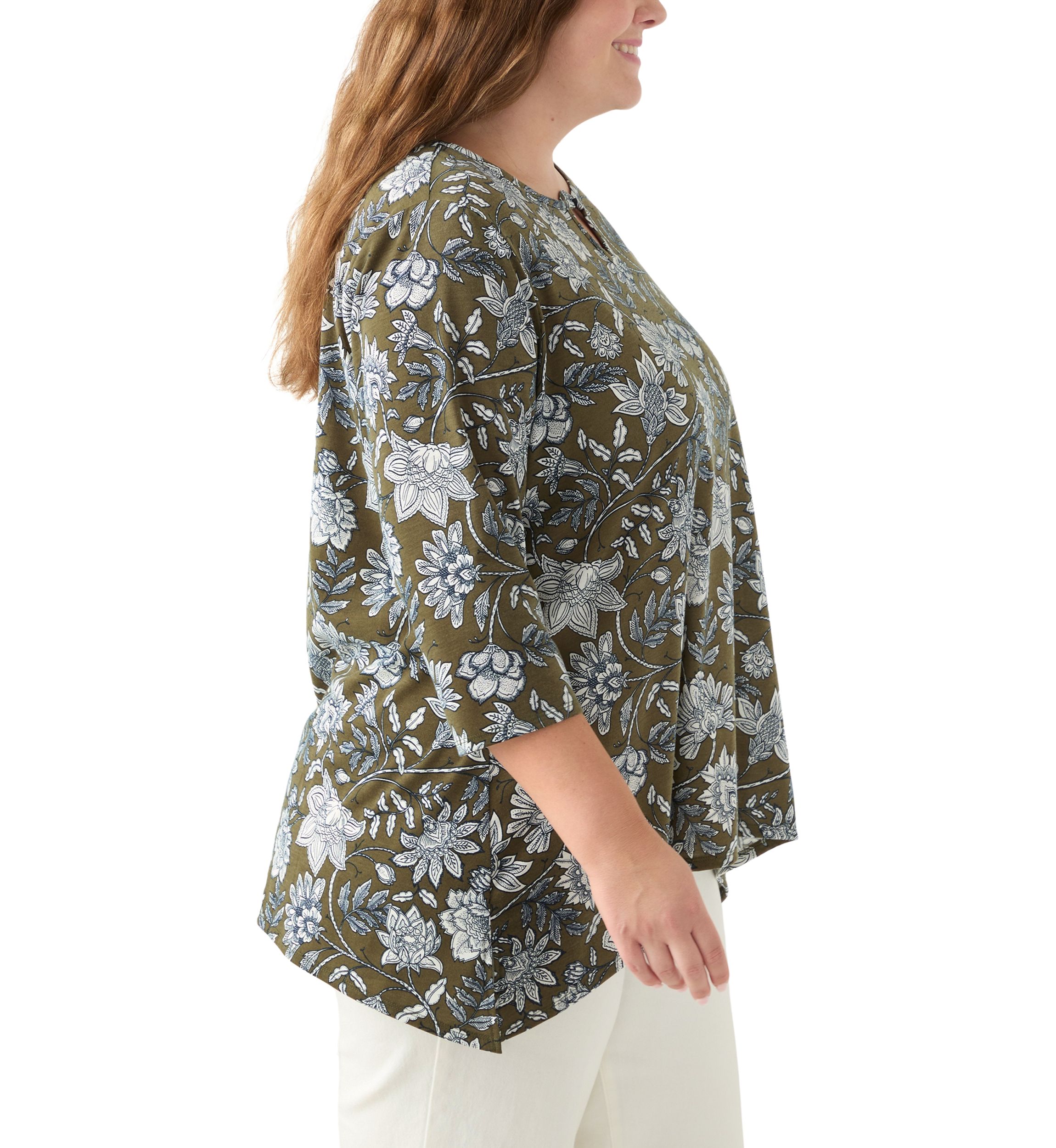 Plus Size 3/4 Sleeve Keyhole Neck Floral Sharkbite Tunic 