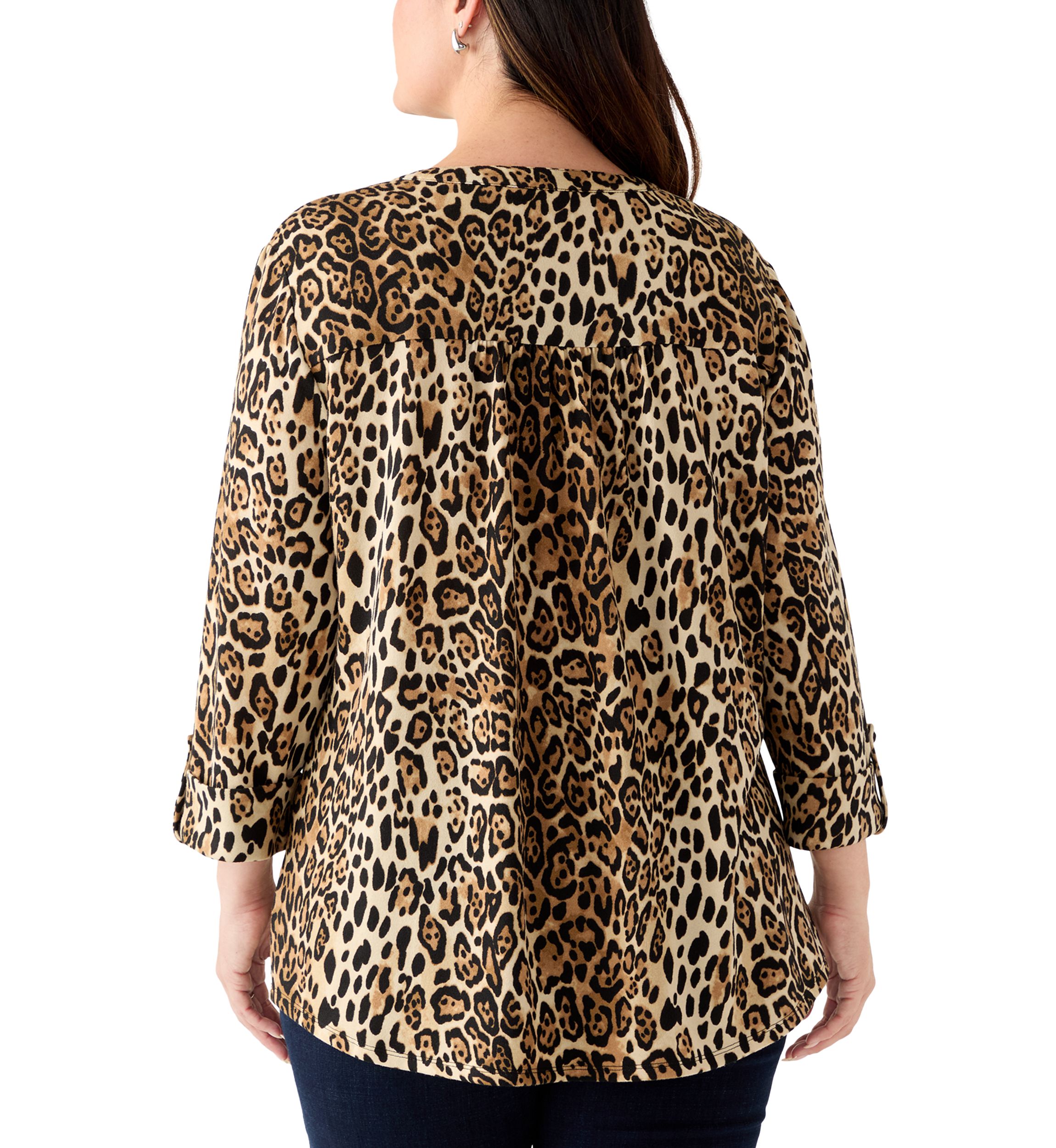 Plus Size 3/4 Sleeve Printed Hacci Henley Shirt