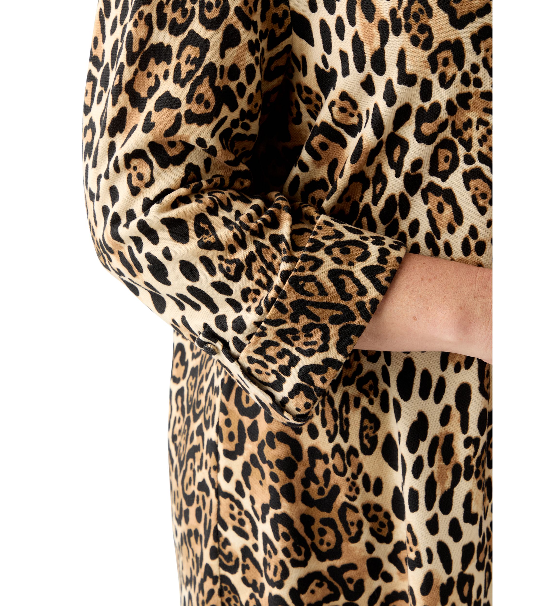 Plus Size 3/4 Sleeve Printed Hacci Henley Shirt