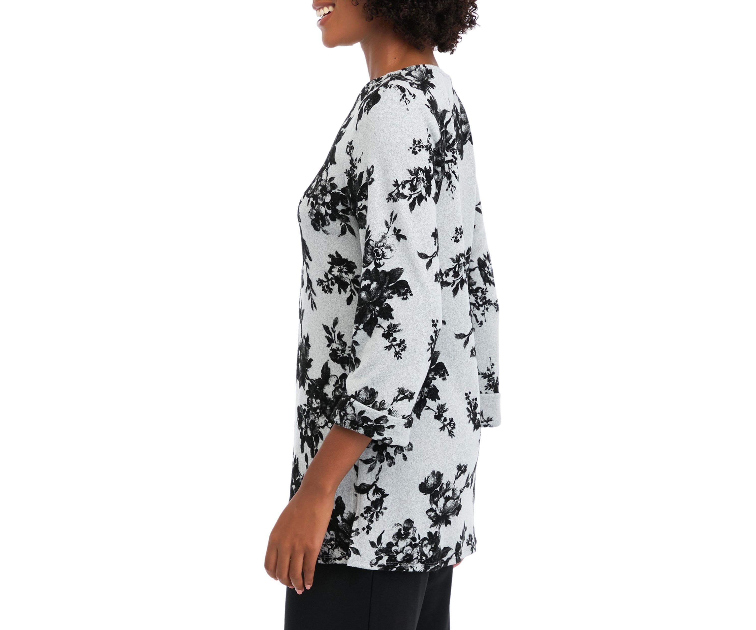 Petite 3/4 Sleeve Printed Swing Top