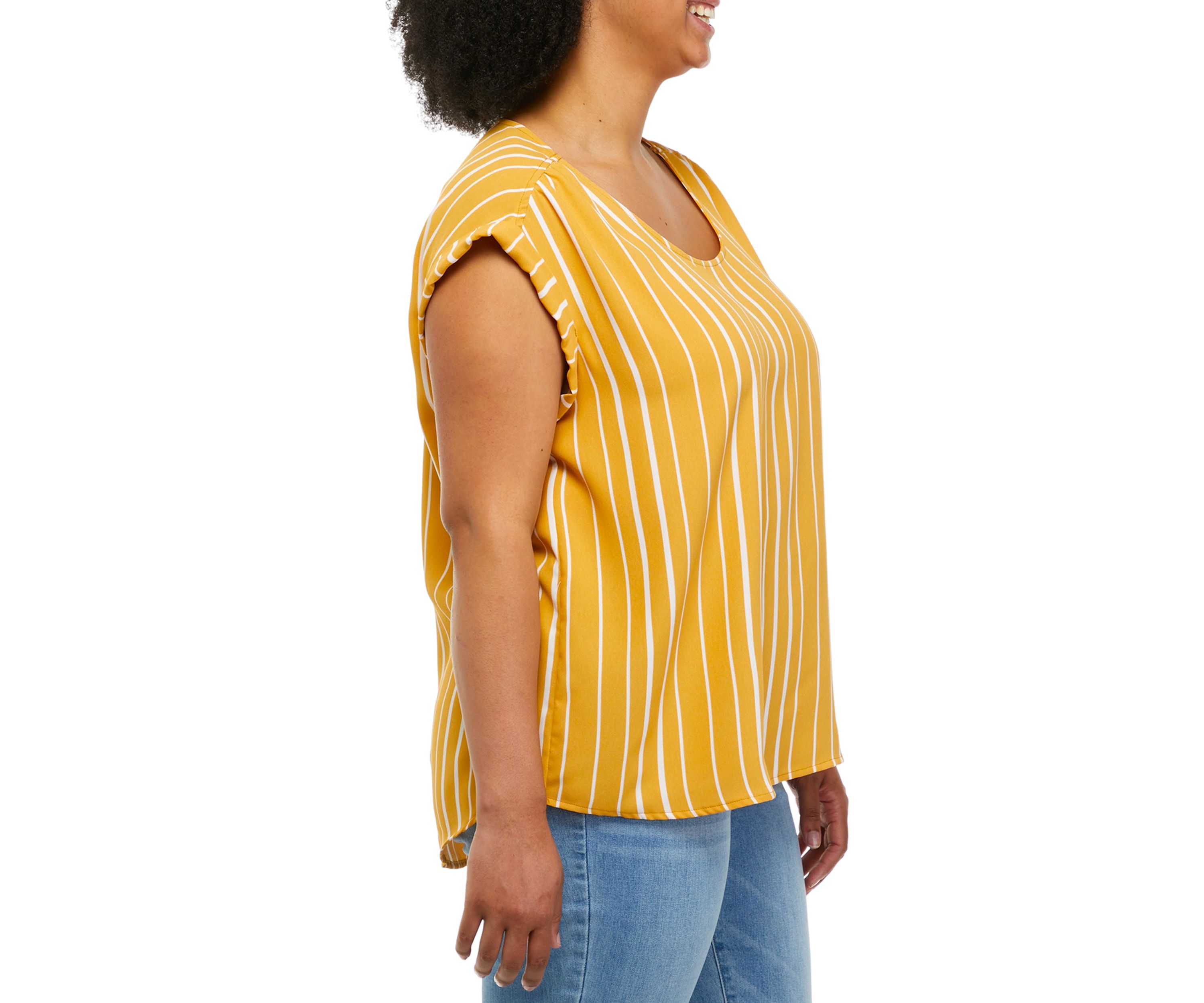 Plus Size   Short Sleeve Airflow U-Neck Woven Top 