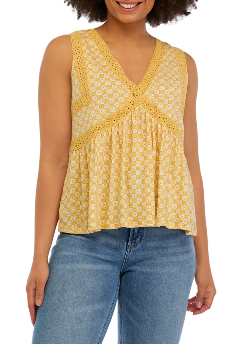 Juniors Printed V-Neck Top