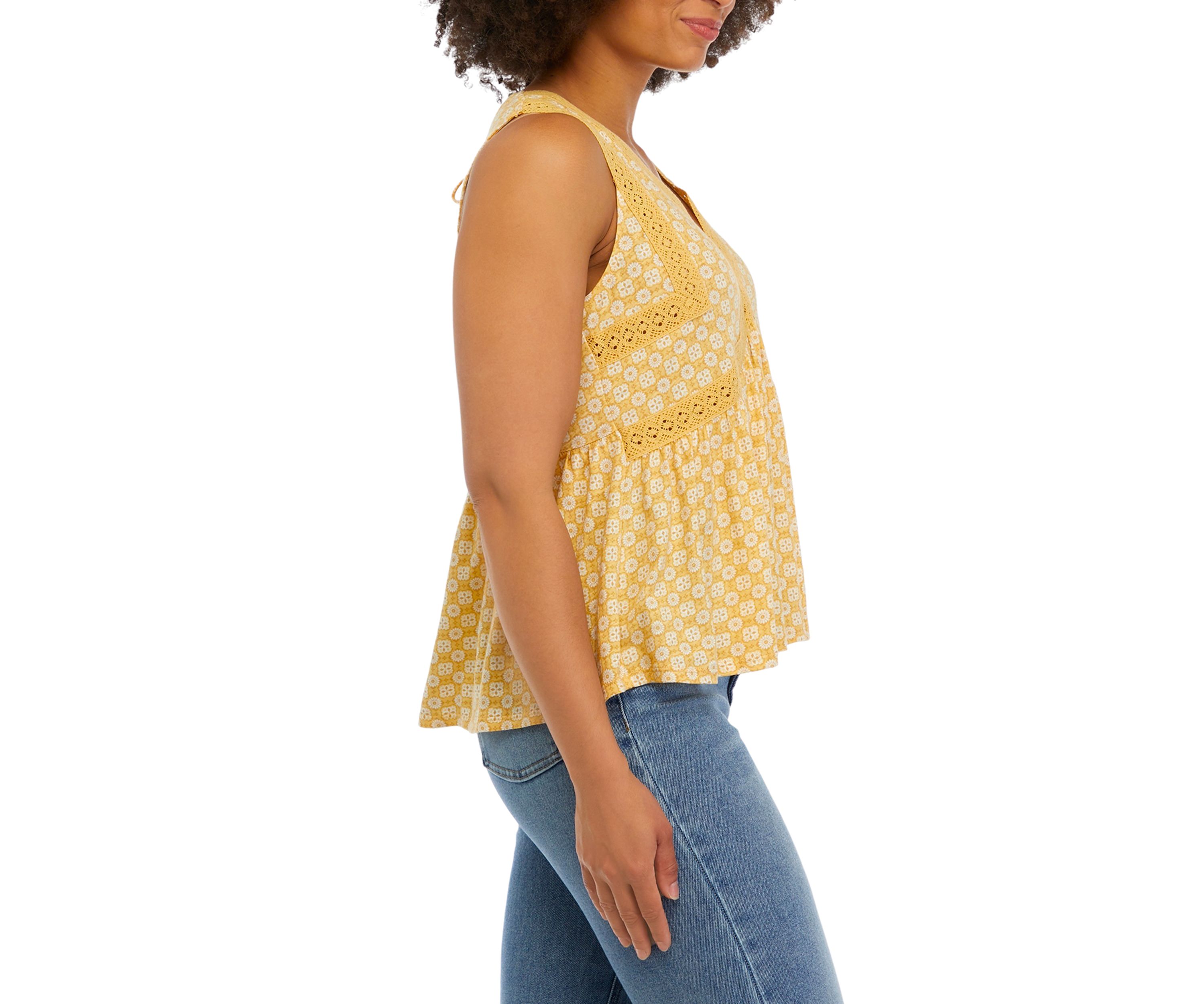 Juniors Printed V-Neck Top