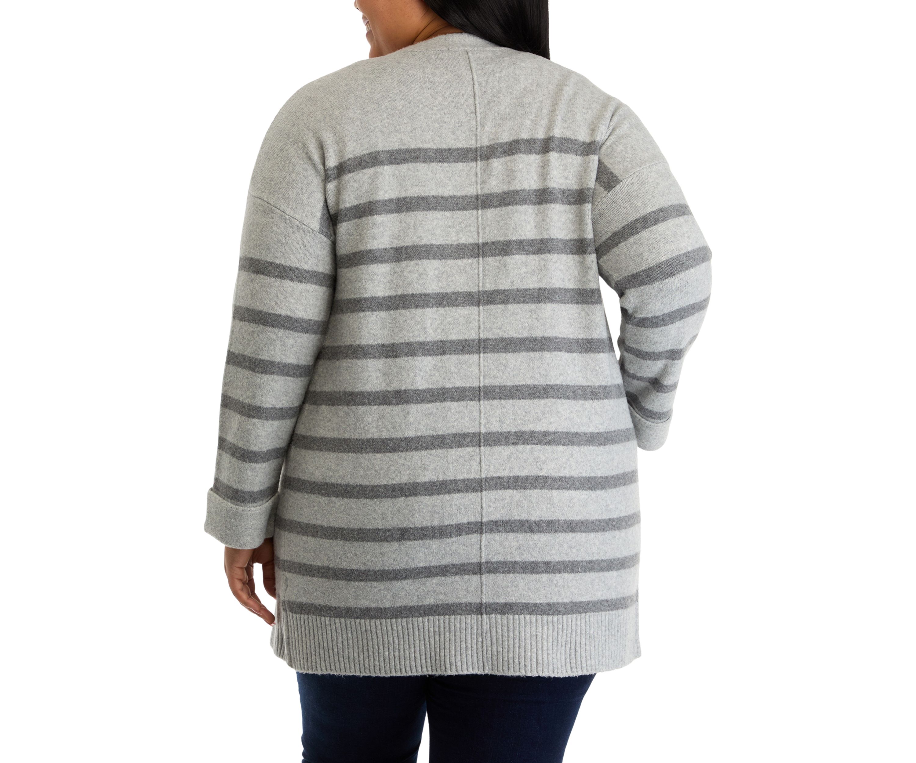 Plus Size Front Pocket Cardigan 
